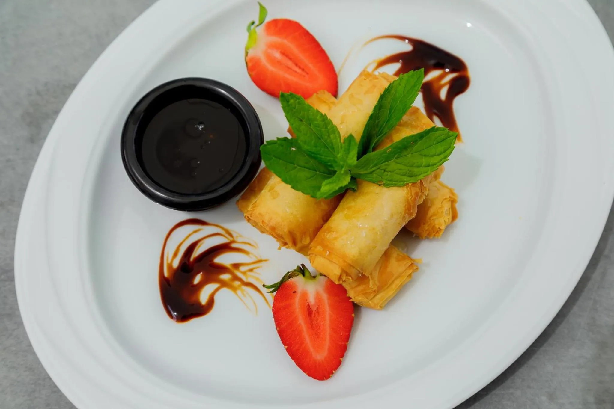 Food and drinks in Vassos Nissi Plage Hotel & Spa