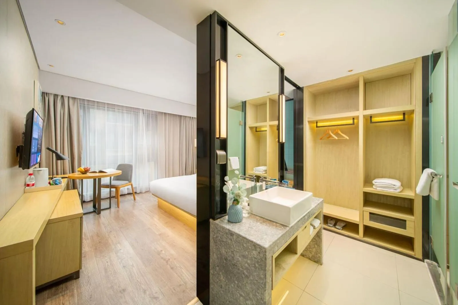 Bedroom, Bed in Echarm Hotel Kunming Changshui International Airport