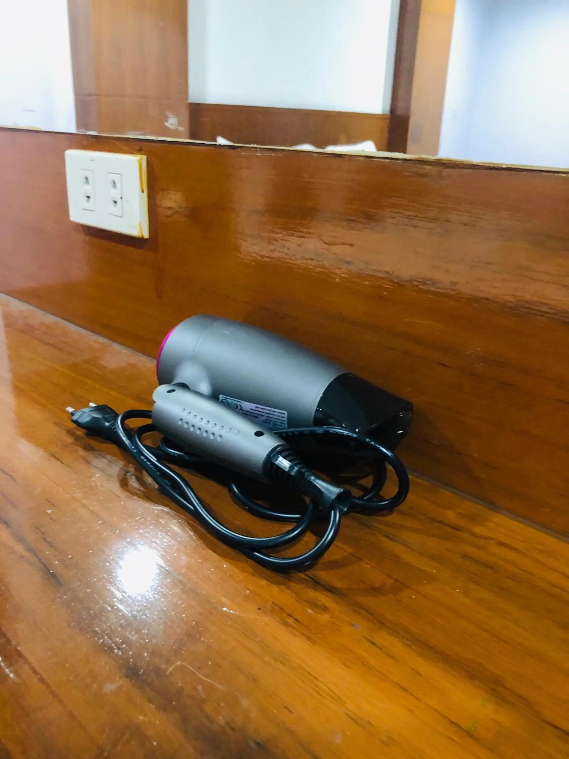 hair dryier in Royal Star Suites pattaya