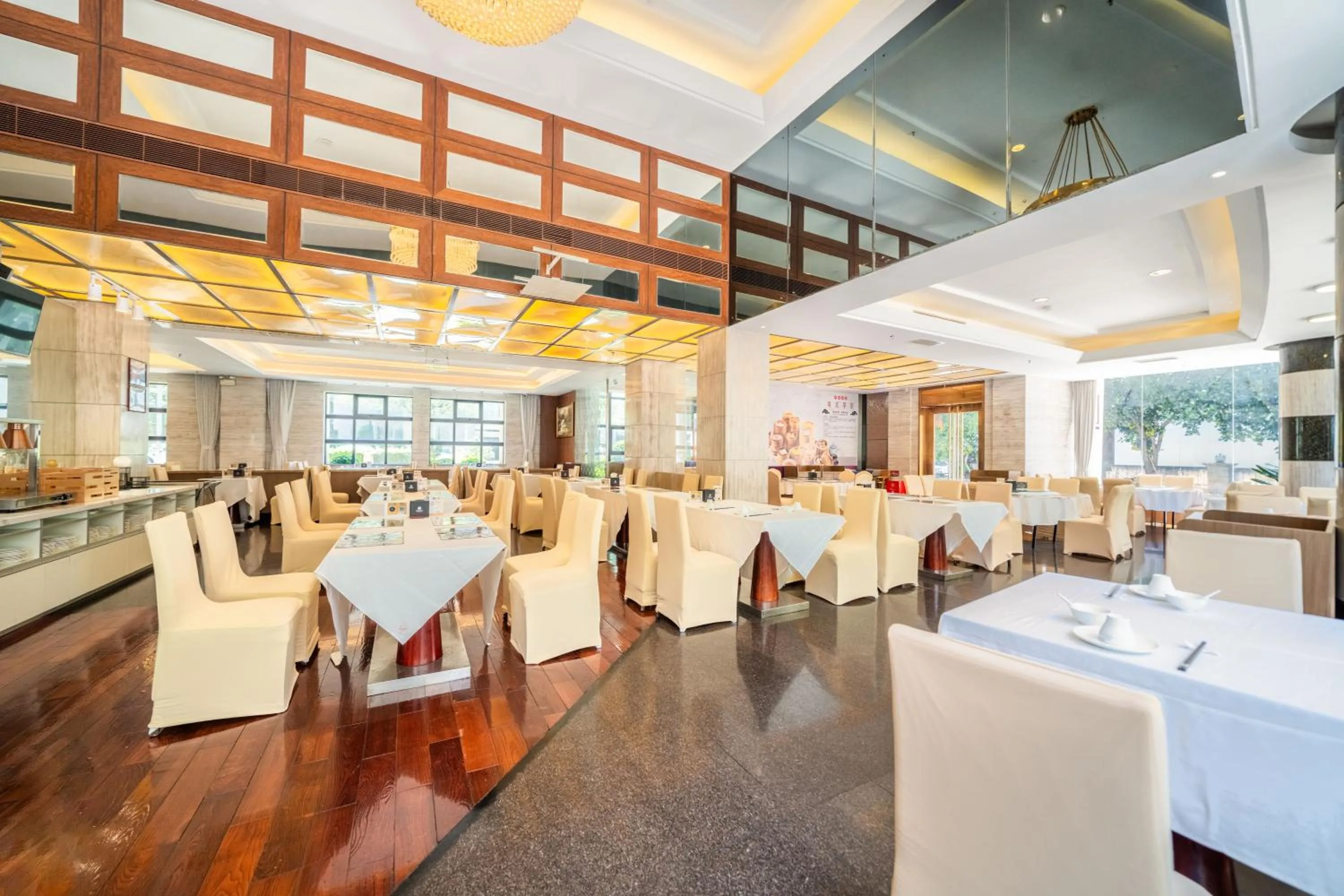 Restaurant/places to eat in Dayhello Hotel Shenzhen Shekou