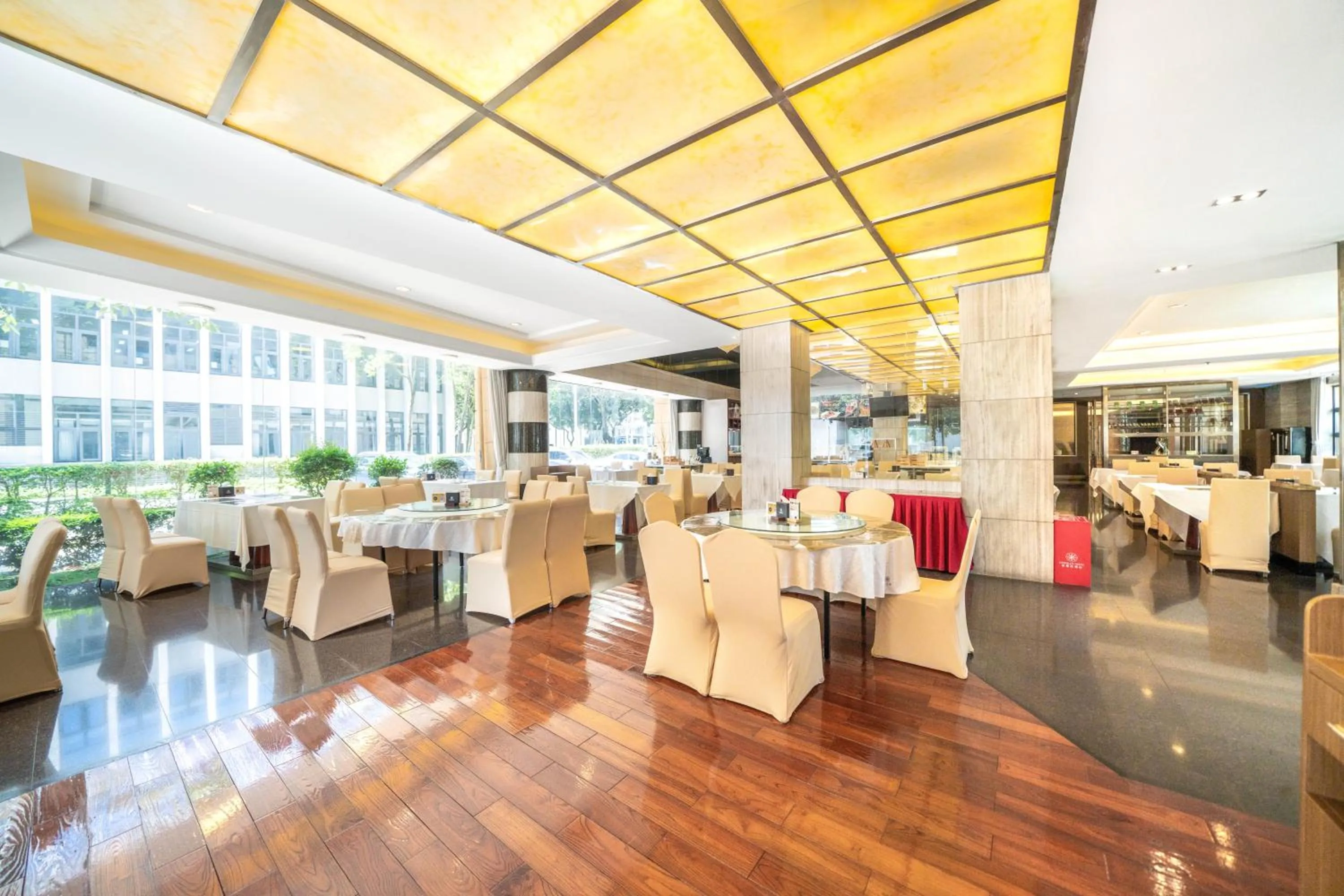 Restaurant/places to eat in Dayhello Hotel Shenzhen Shekou