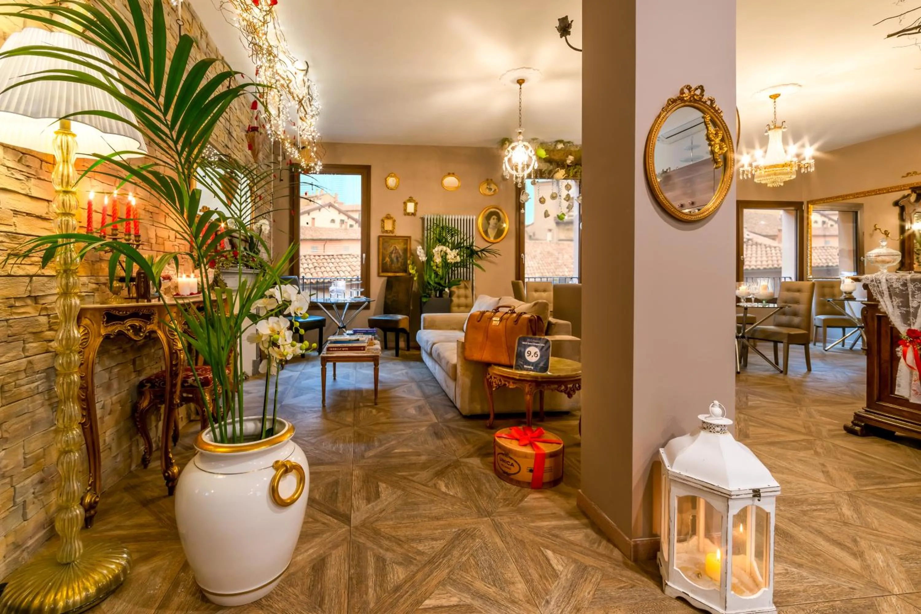 Seating area in 051 Room & Breakfast