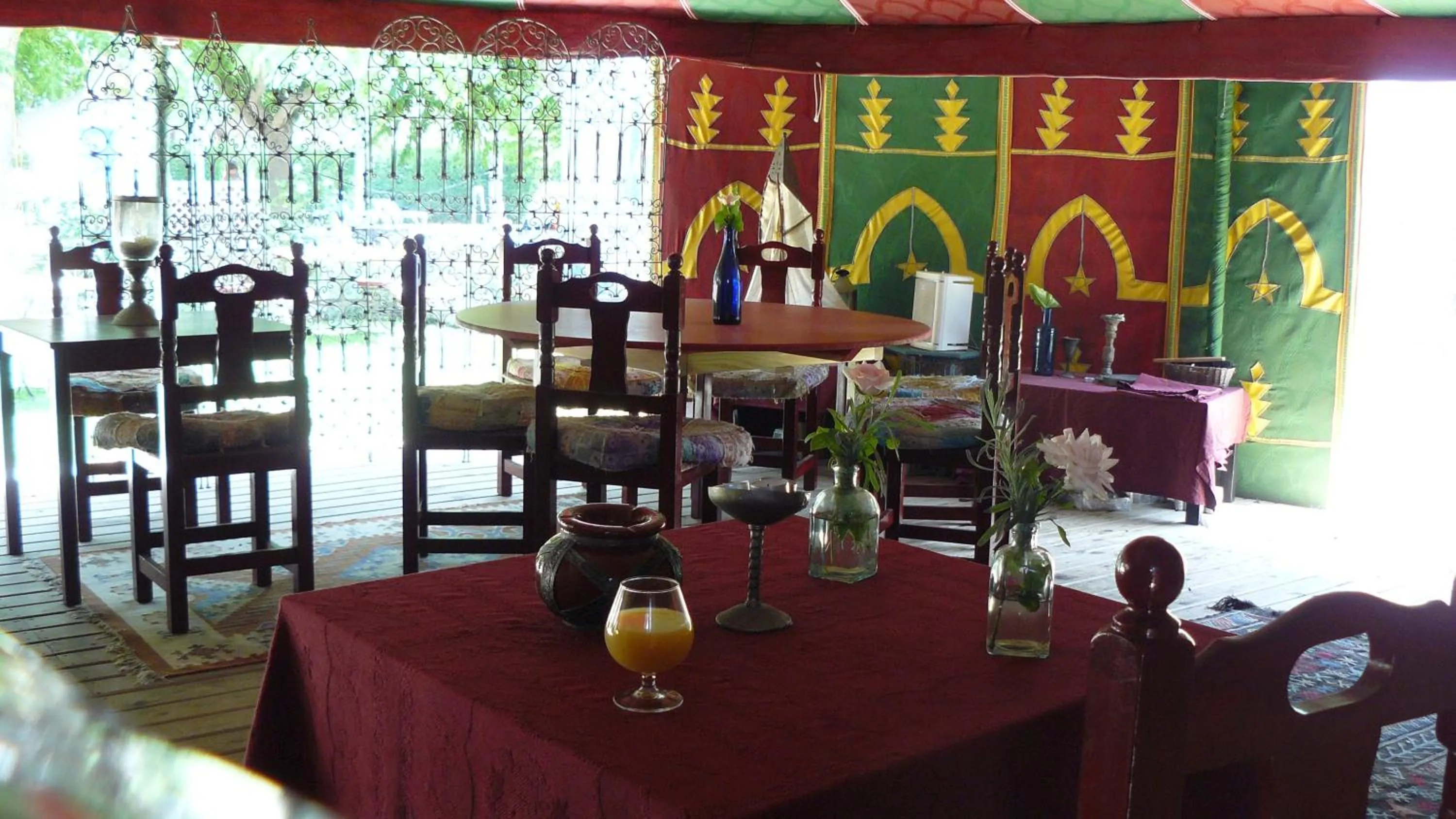 Restaurant/places to eat in Paraiso Perdido