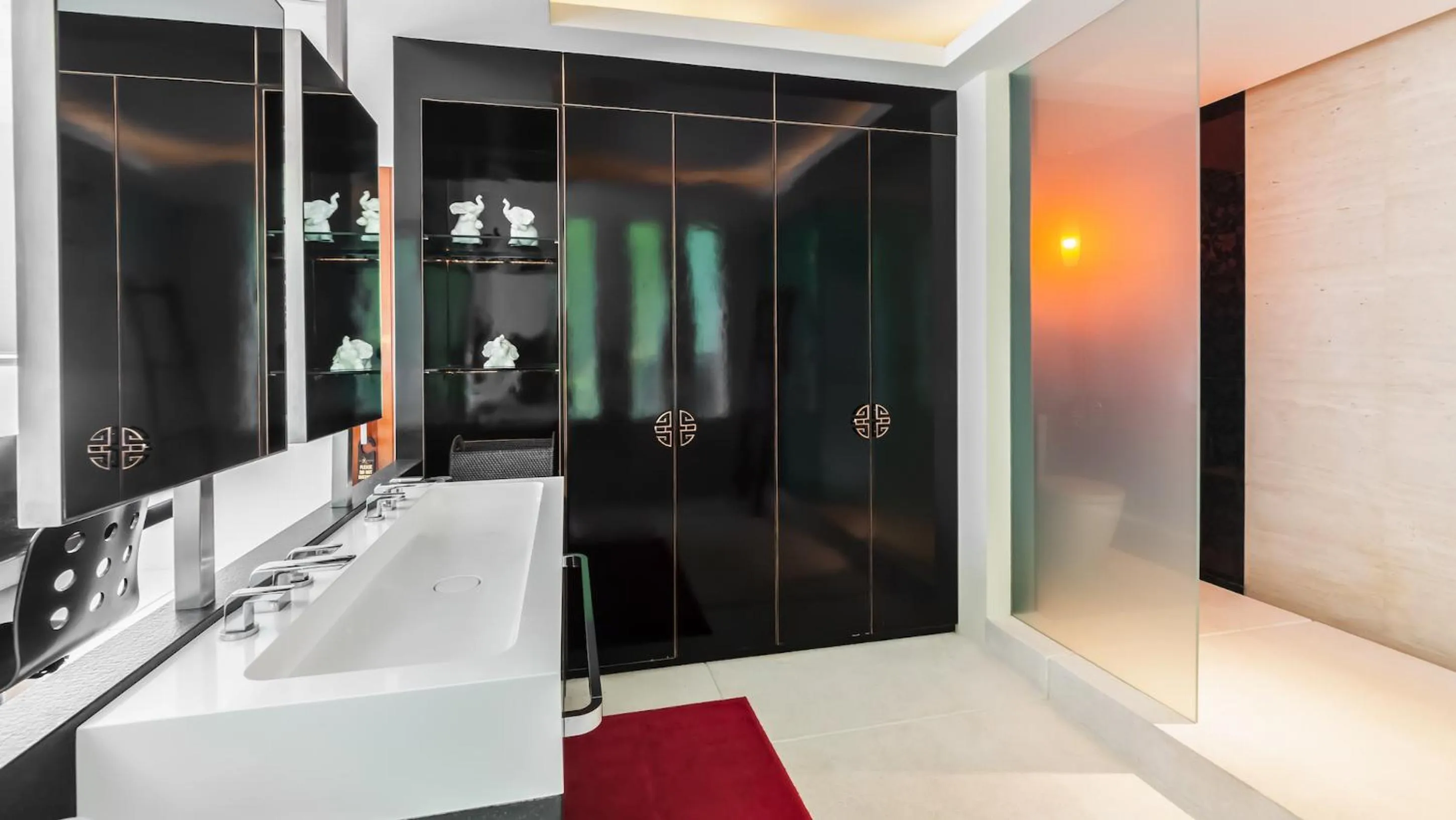 Bathroom in Villa Sangkachai