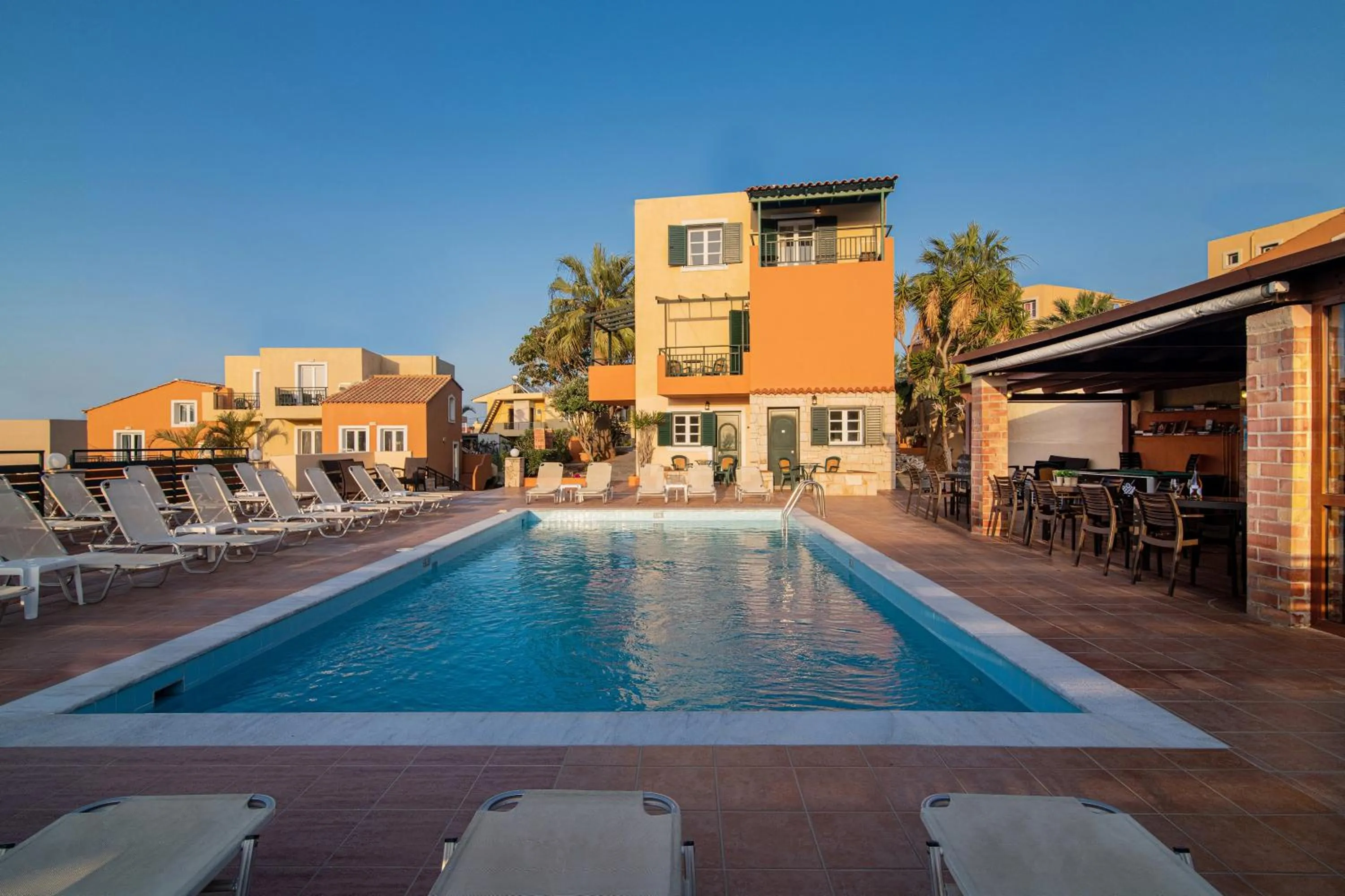 Swimming pool in Golden Valentin Apartments
