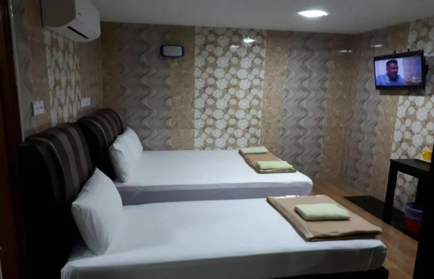 Photo of the whole room, Bed in SV Andalas Hotel