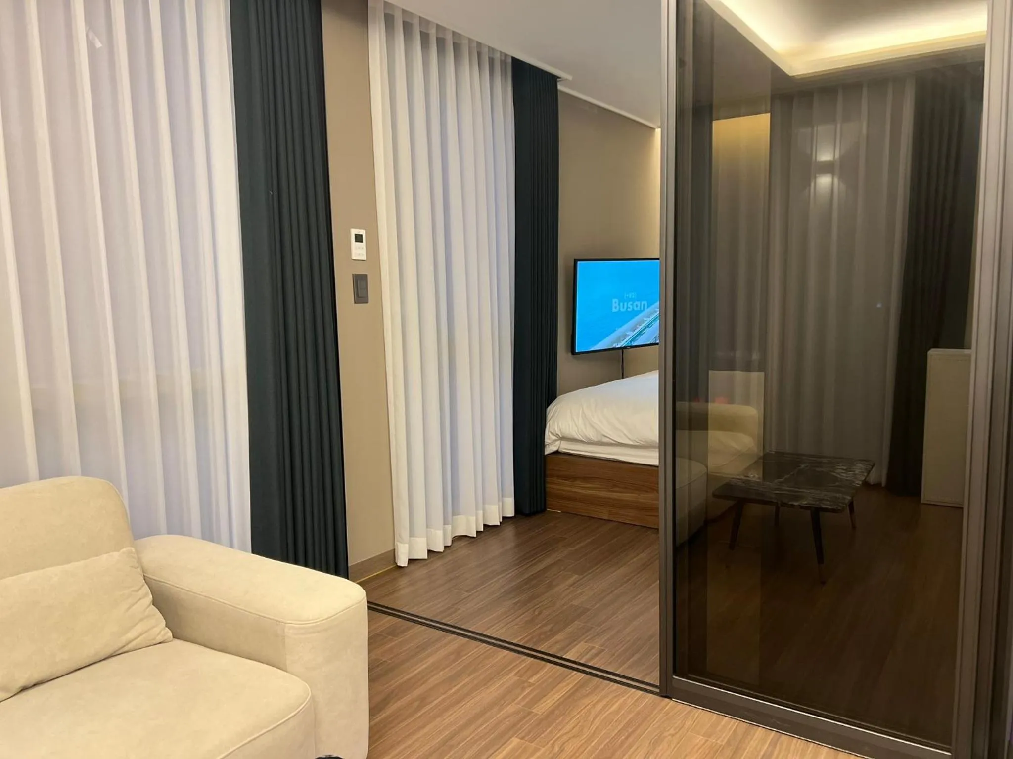 Living room, Bed in Haeundae Lamer Stay