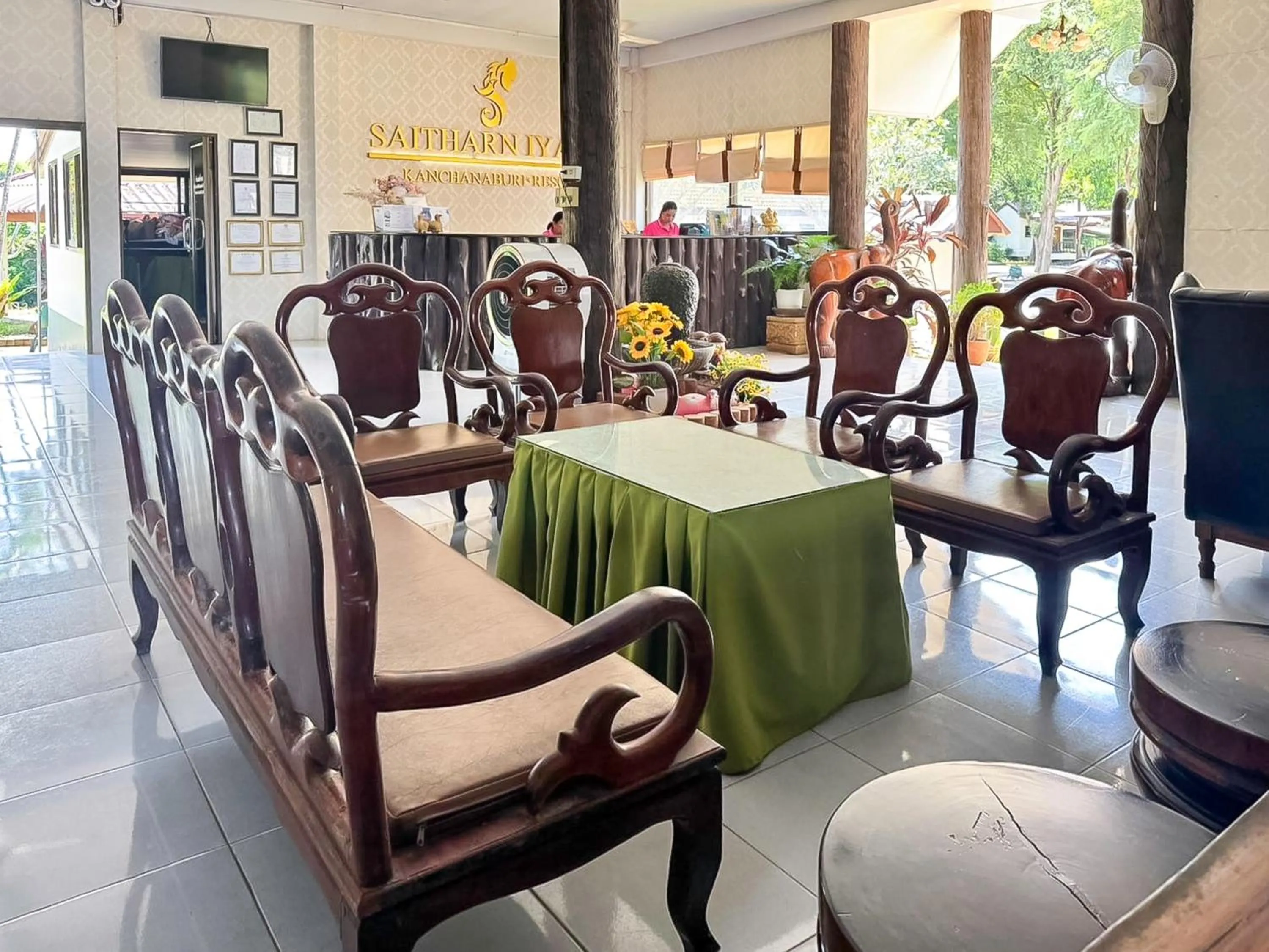 Seating area in Saitharn Iyara Resort