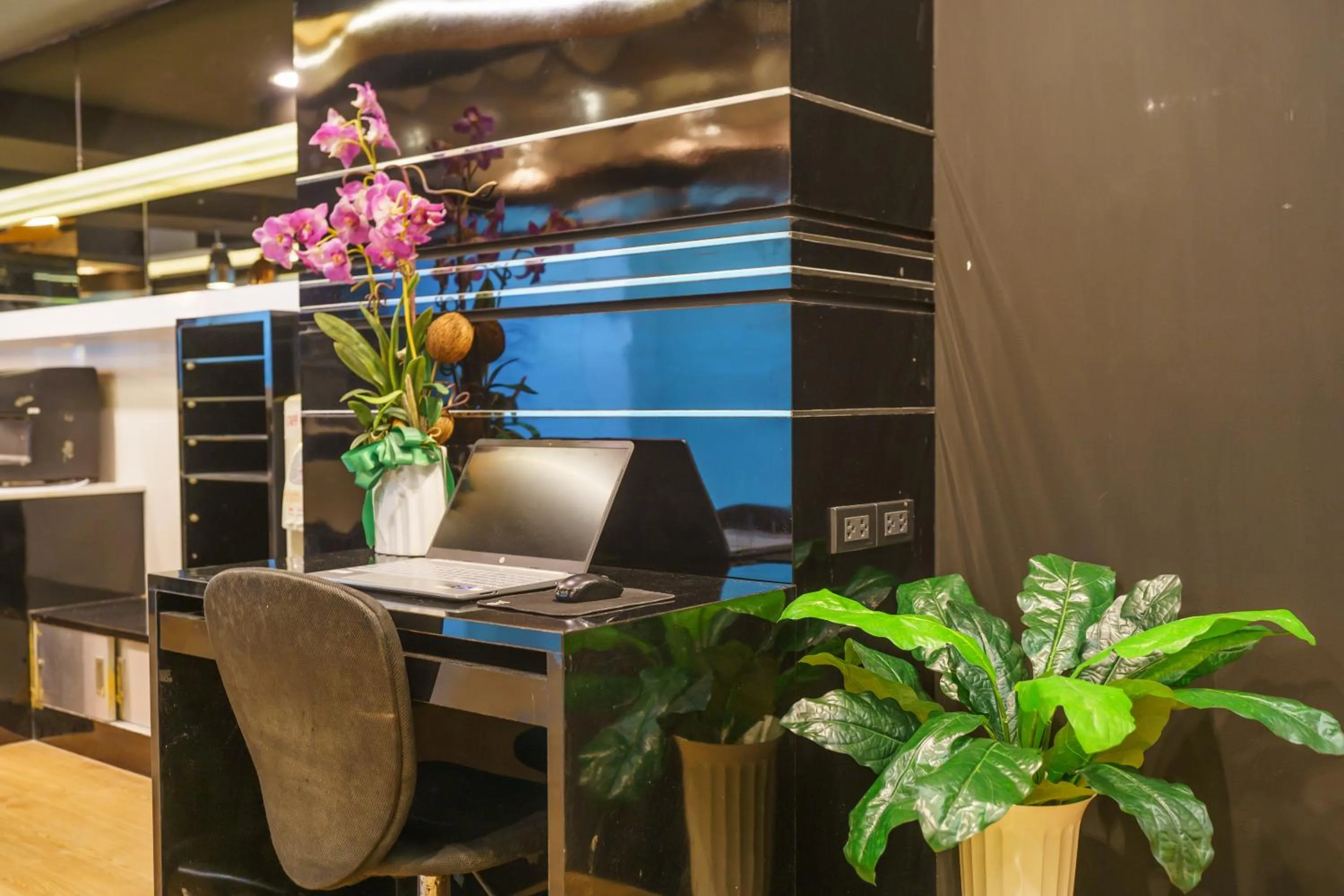 Property building in Deco Lux Hotel