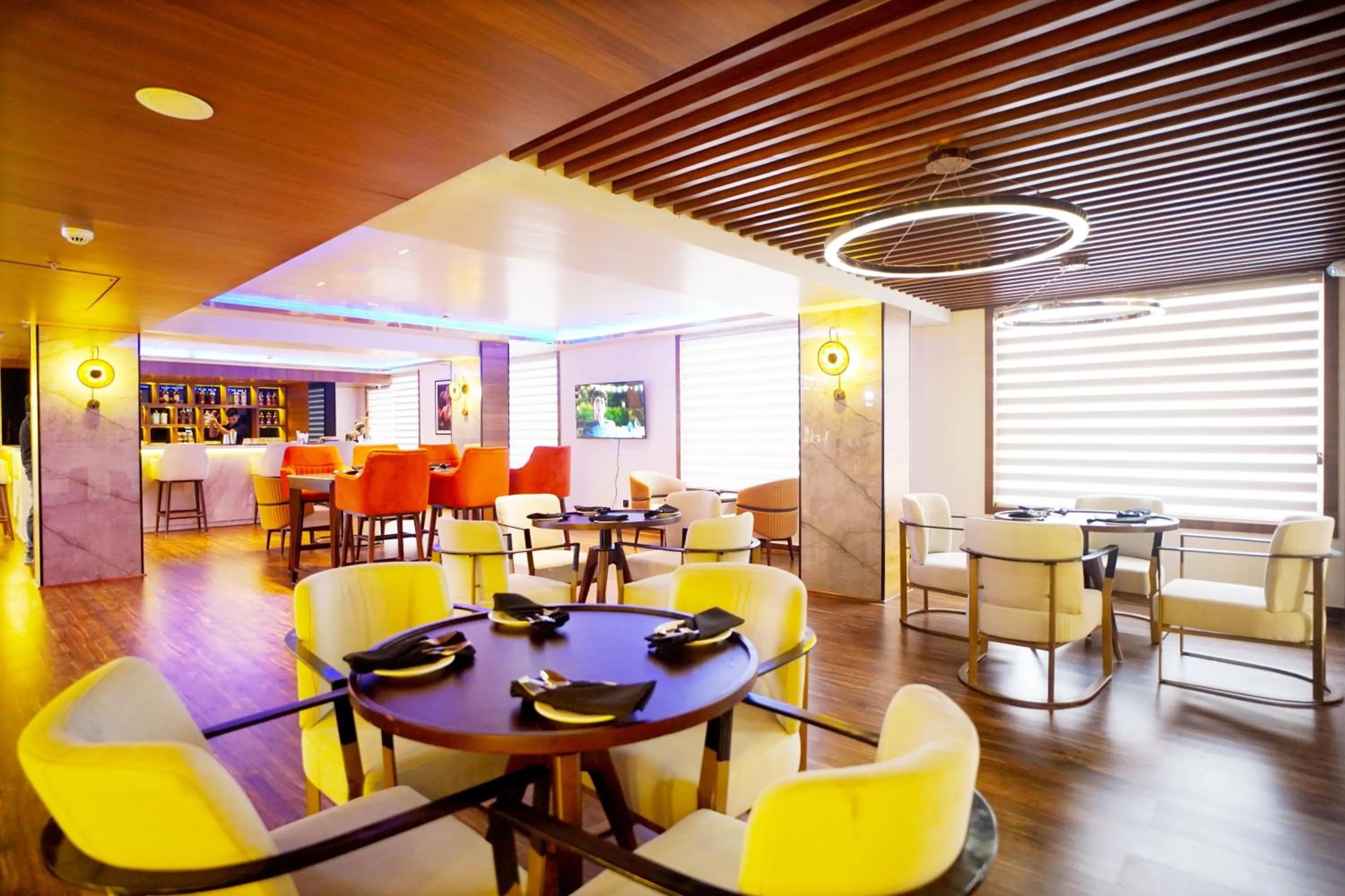Lounge or bar in Ishaan Sarovar Portico Deoghar