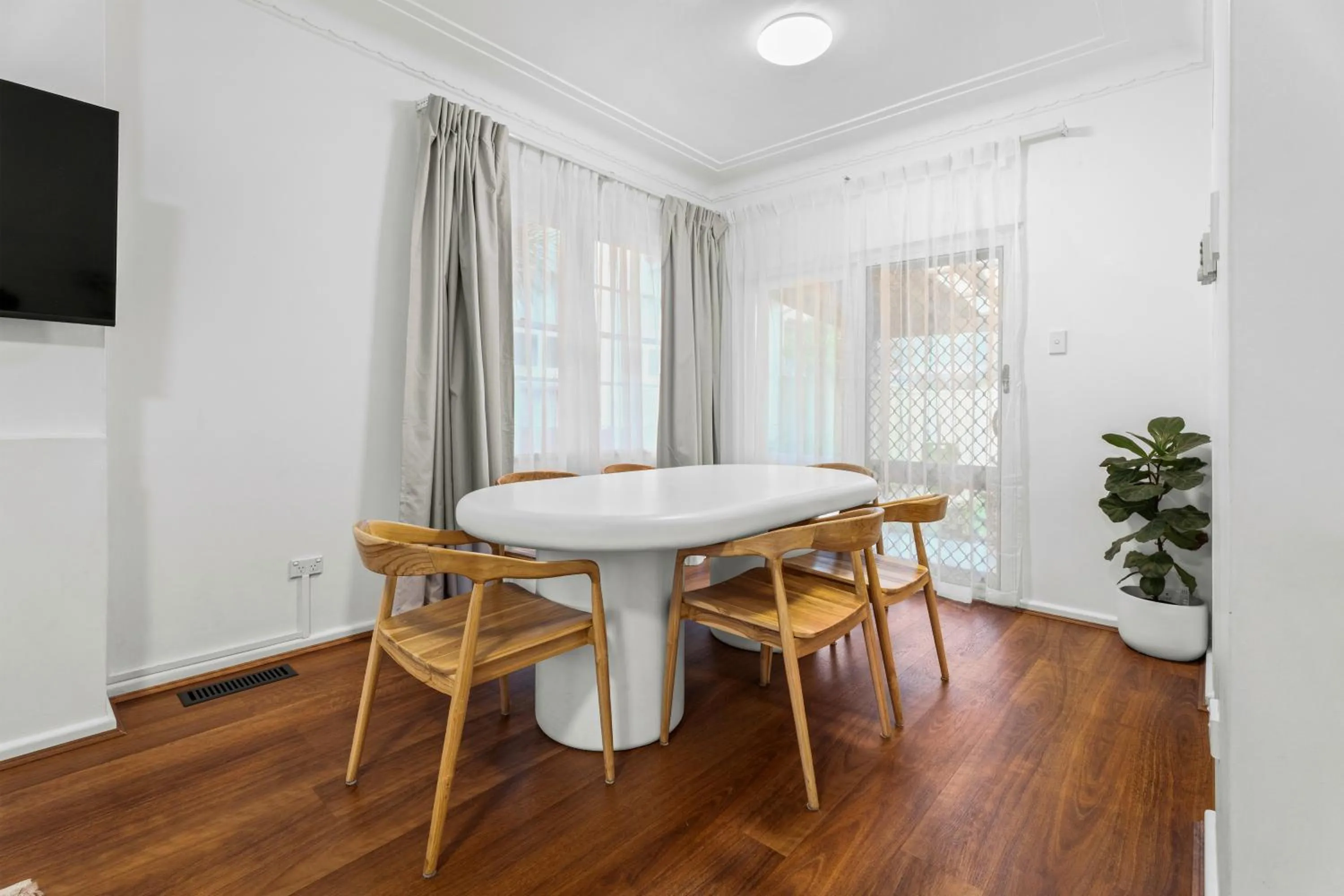 TV and multimedia in Montblu at Echo Point