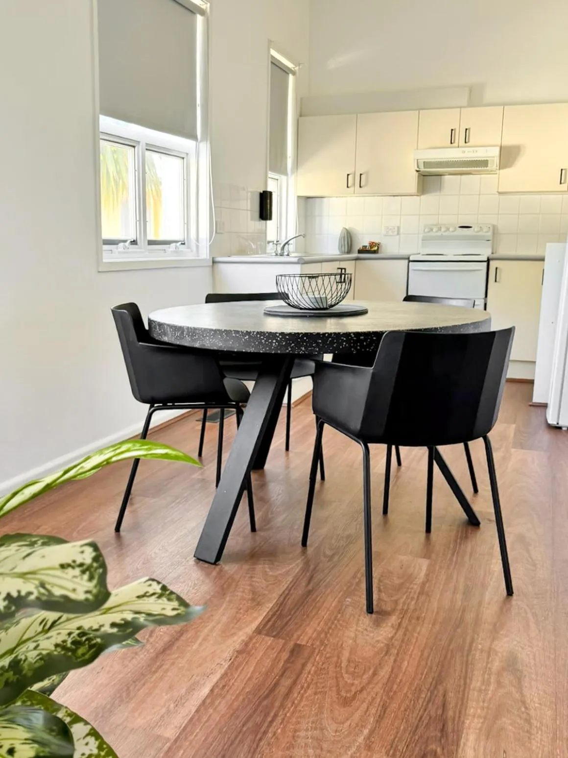 Kitchen or kitchenette in Montblu at Echo Point