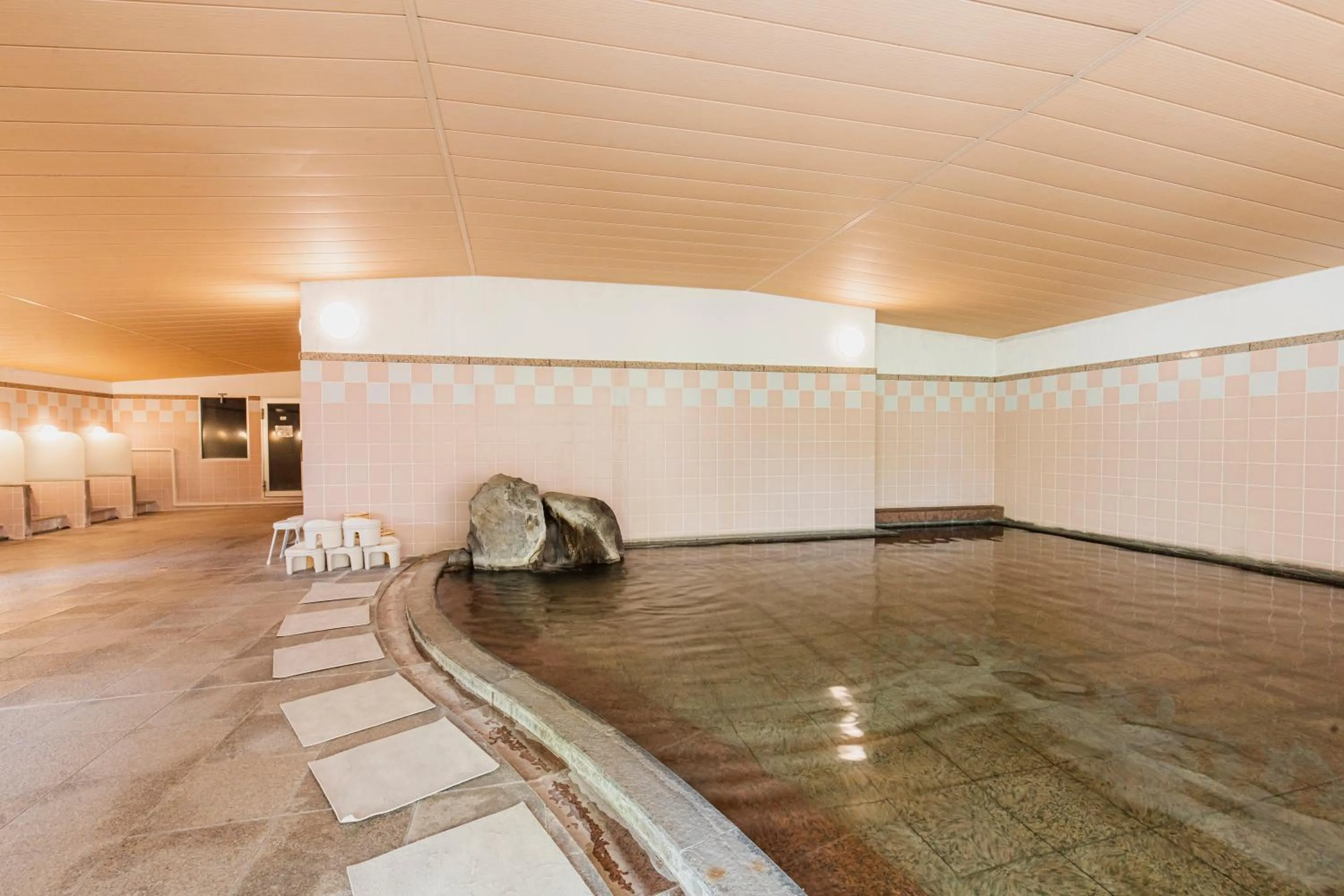 Public Bath in Yufuin Kotobuki Hananosho