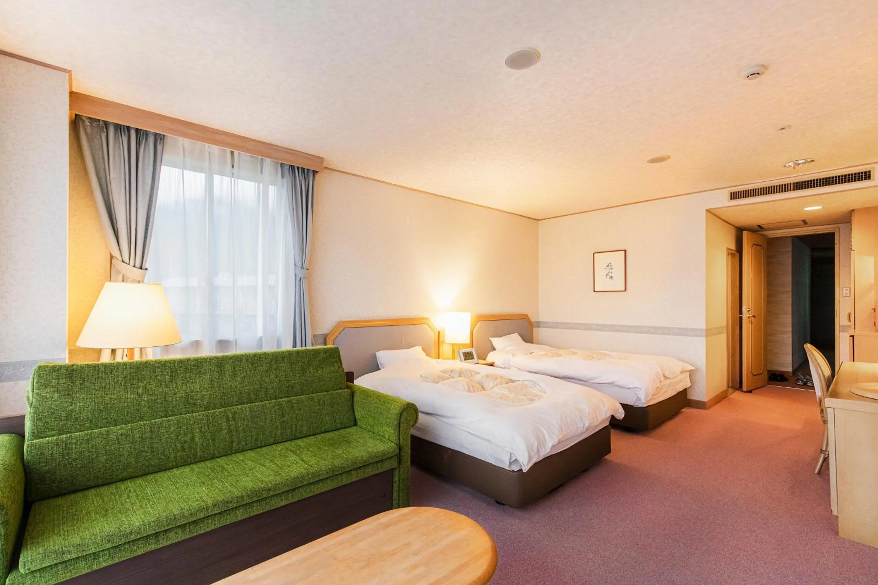 Photo of the whole room, Bed in Yufuin Kotobuki Hananosho