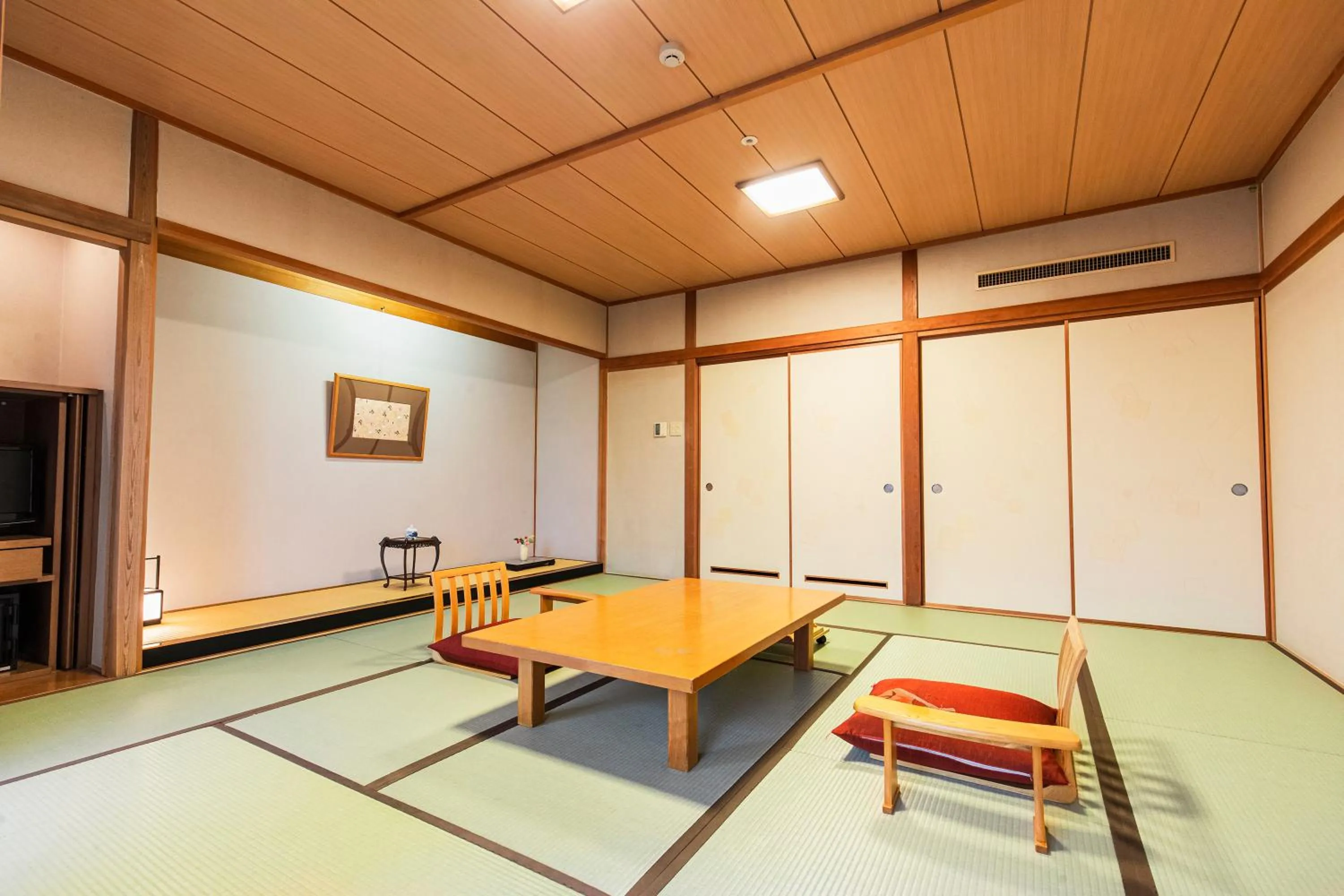 Photo of the whole room in Yufuin Kotobuki Hananosho