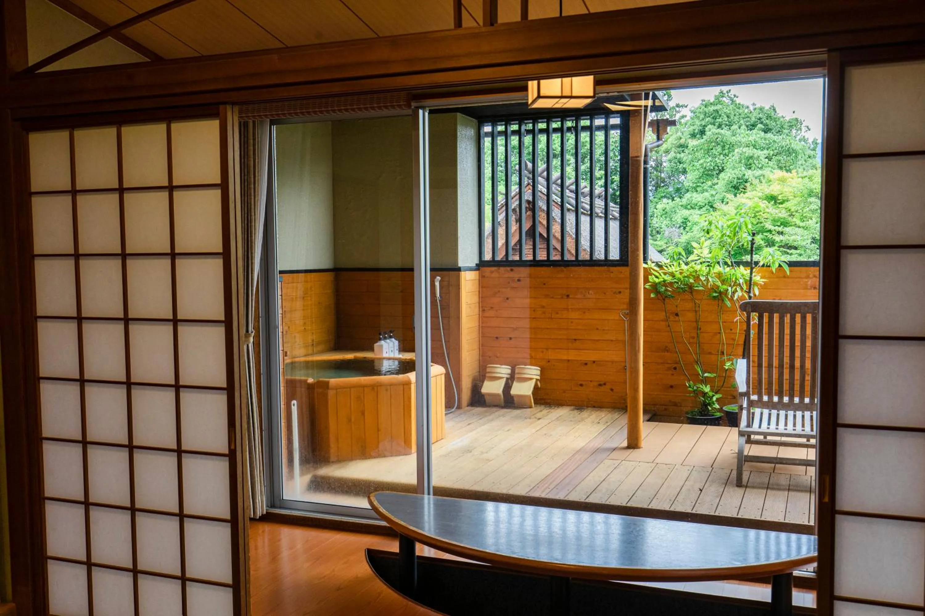 Photo of the whole room in Yufuin Kotobuki Hananosho