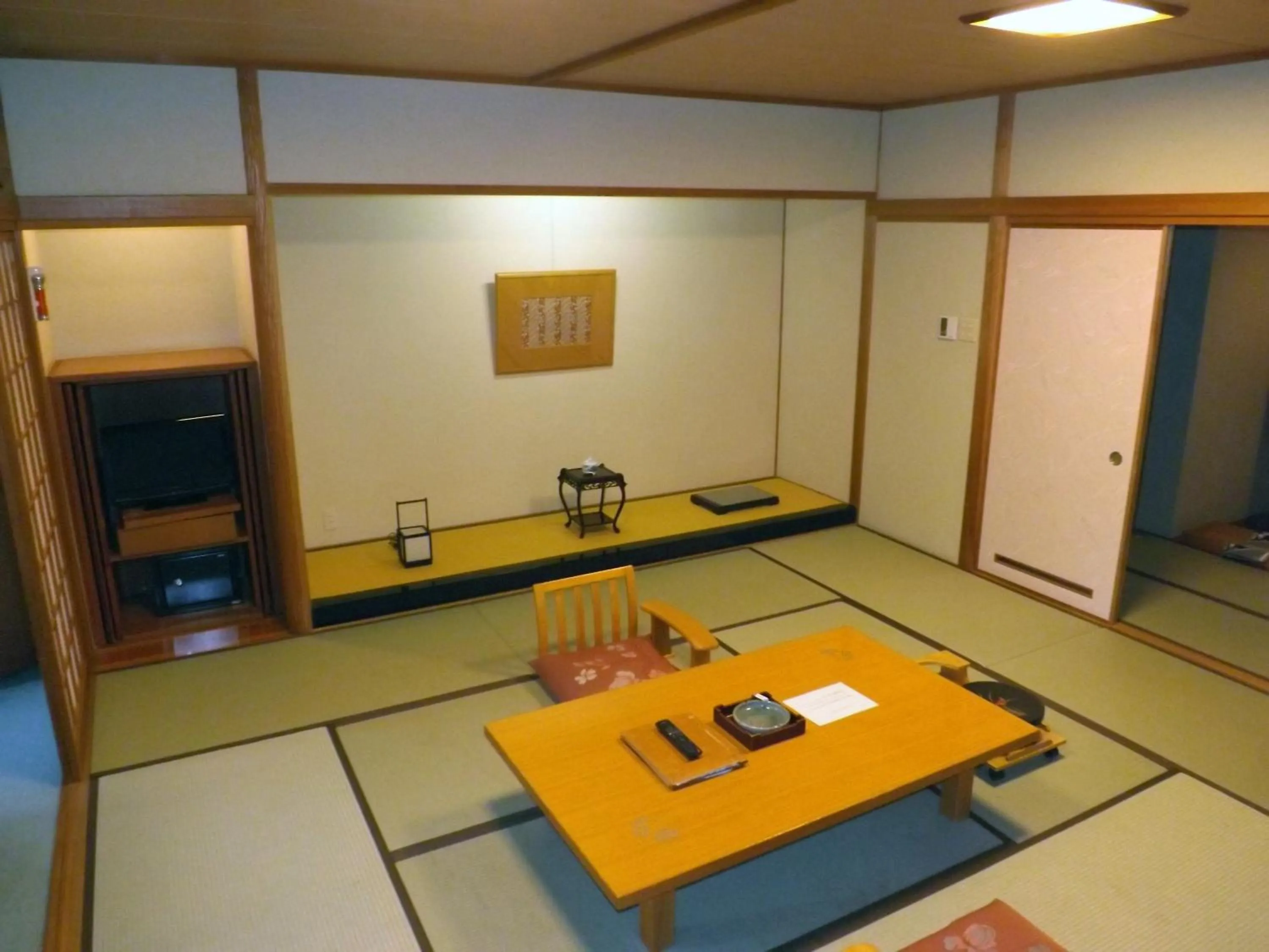 Photo of the whole room in Yufuin Kotobuki Hananosho