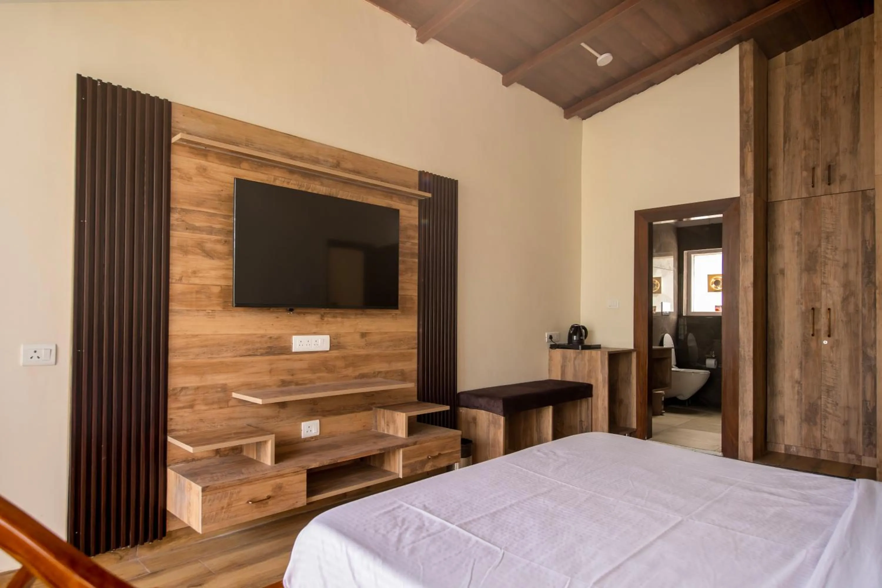 Bedroom, Bed in Shanti Kunjj