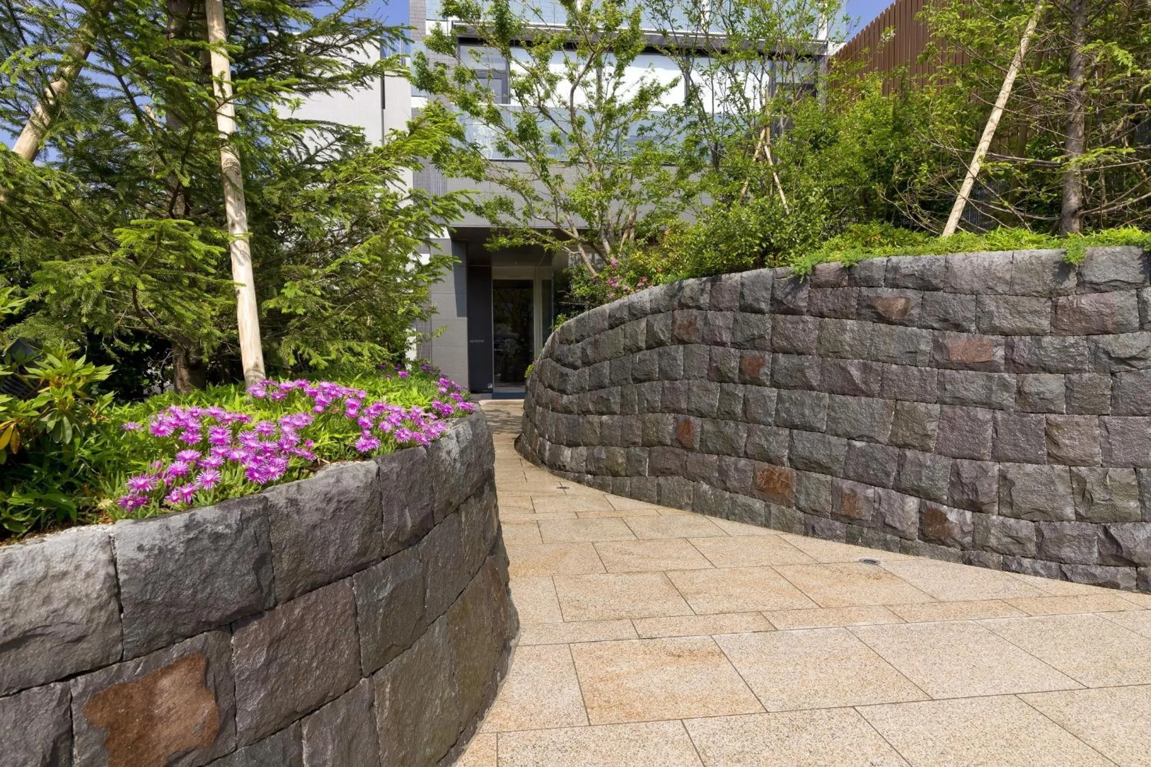 Facade/entrance in Cocochee Hotel Numazu