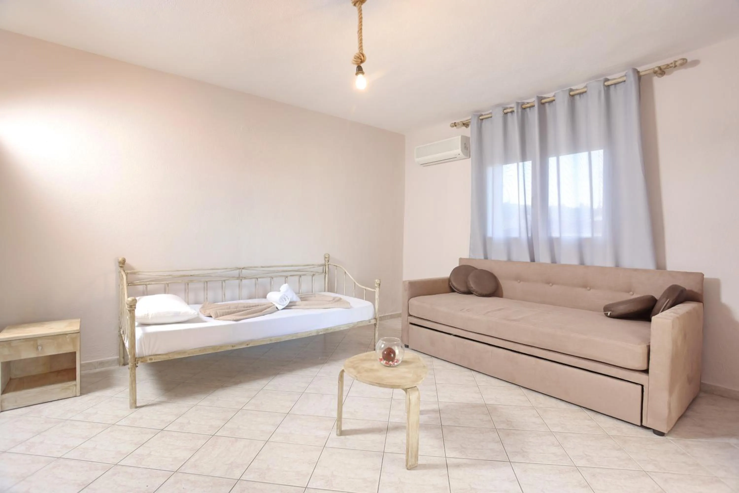 Bed in Summer Dream Hotel