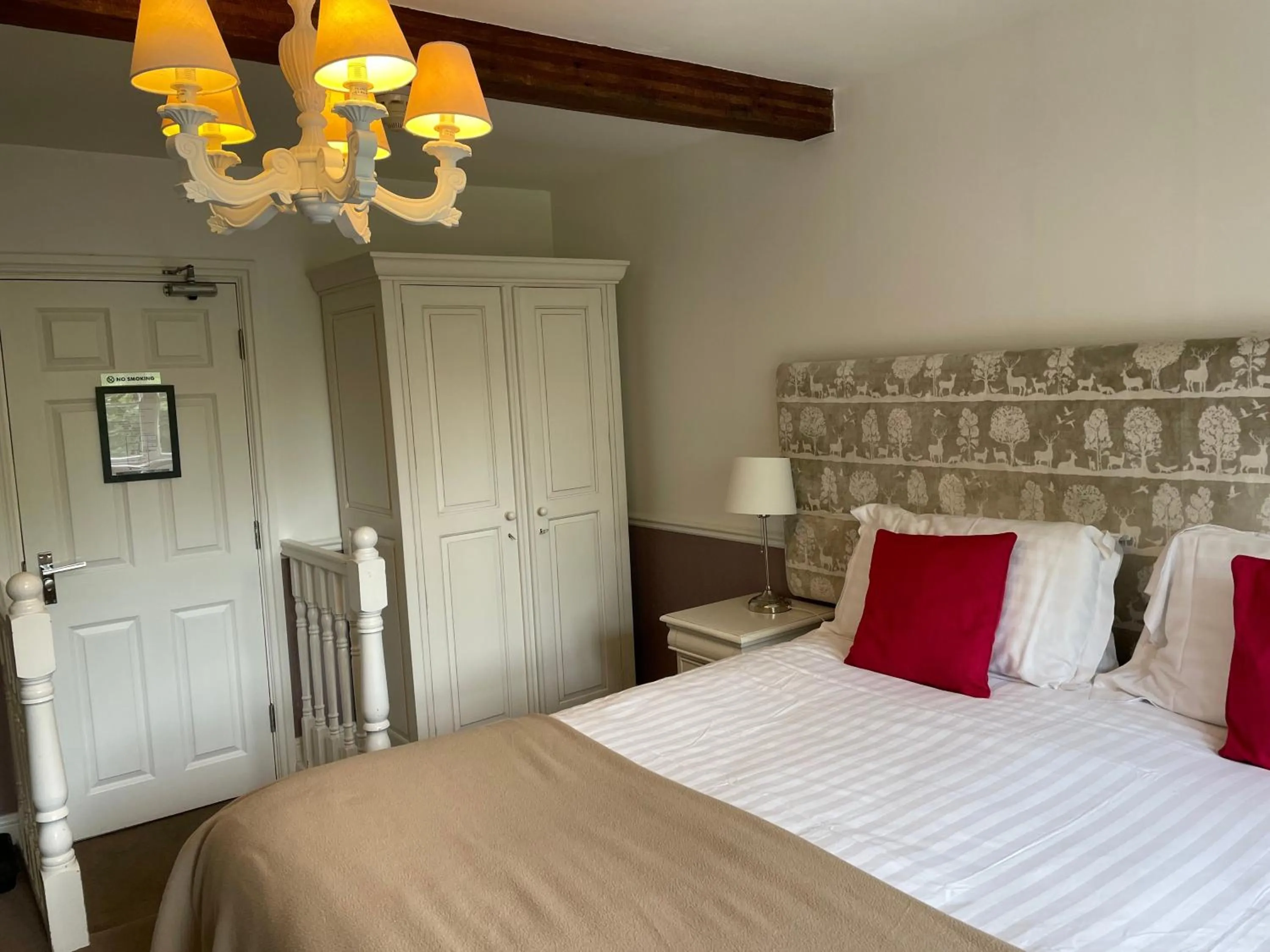 Bedroom, Bed in OYO New Inn Hotel