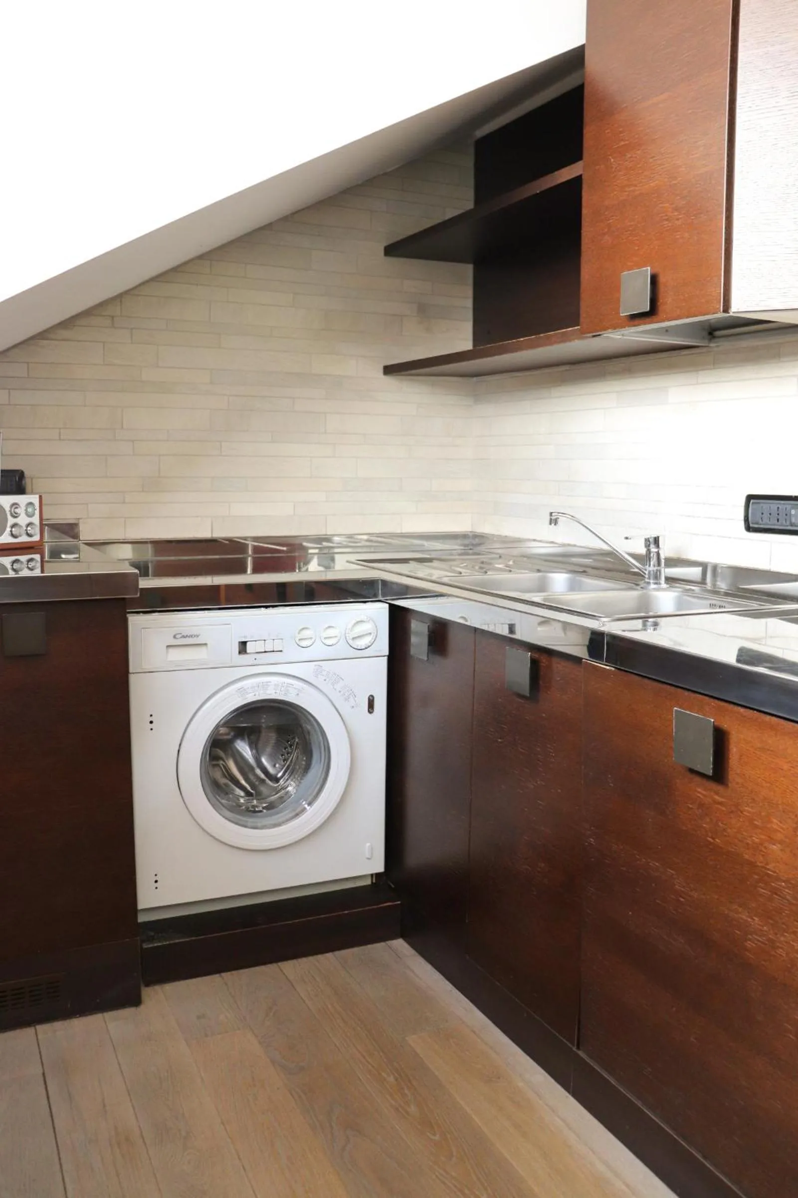 Kitchen or kitchenette in La Corte di Brusuglio Apartments