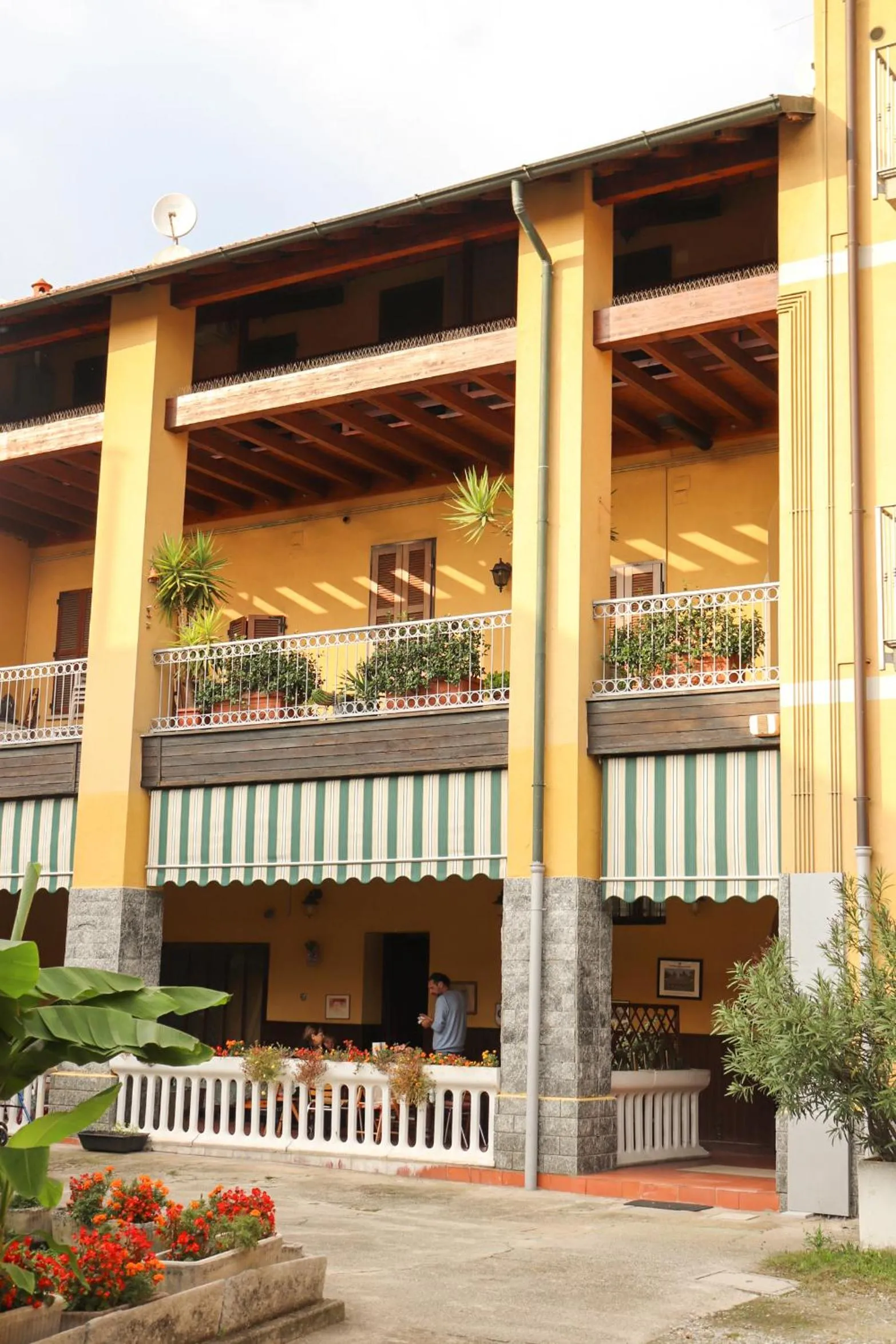 Facade/entrance in La Corte di Brusuglio Apartments