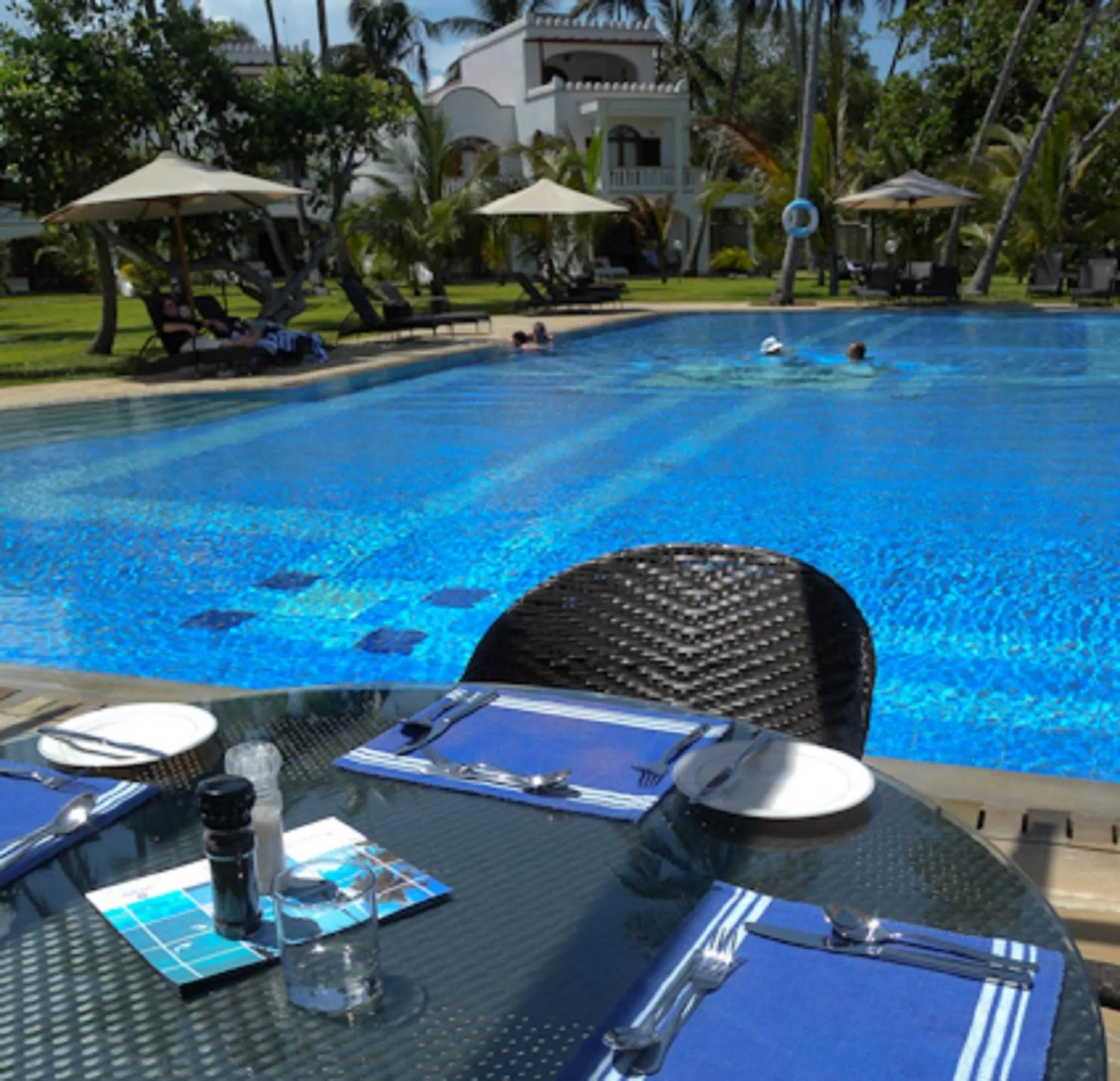 Swimming pool in Lantana Galu Beach