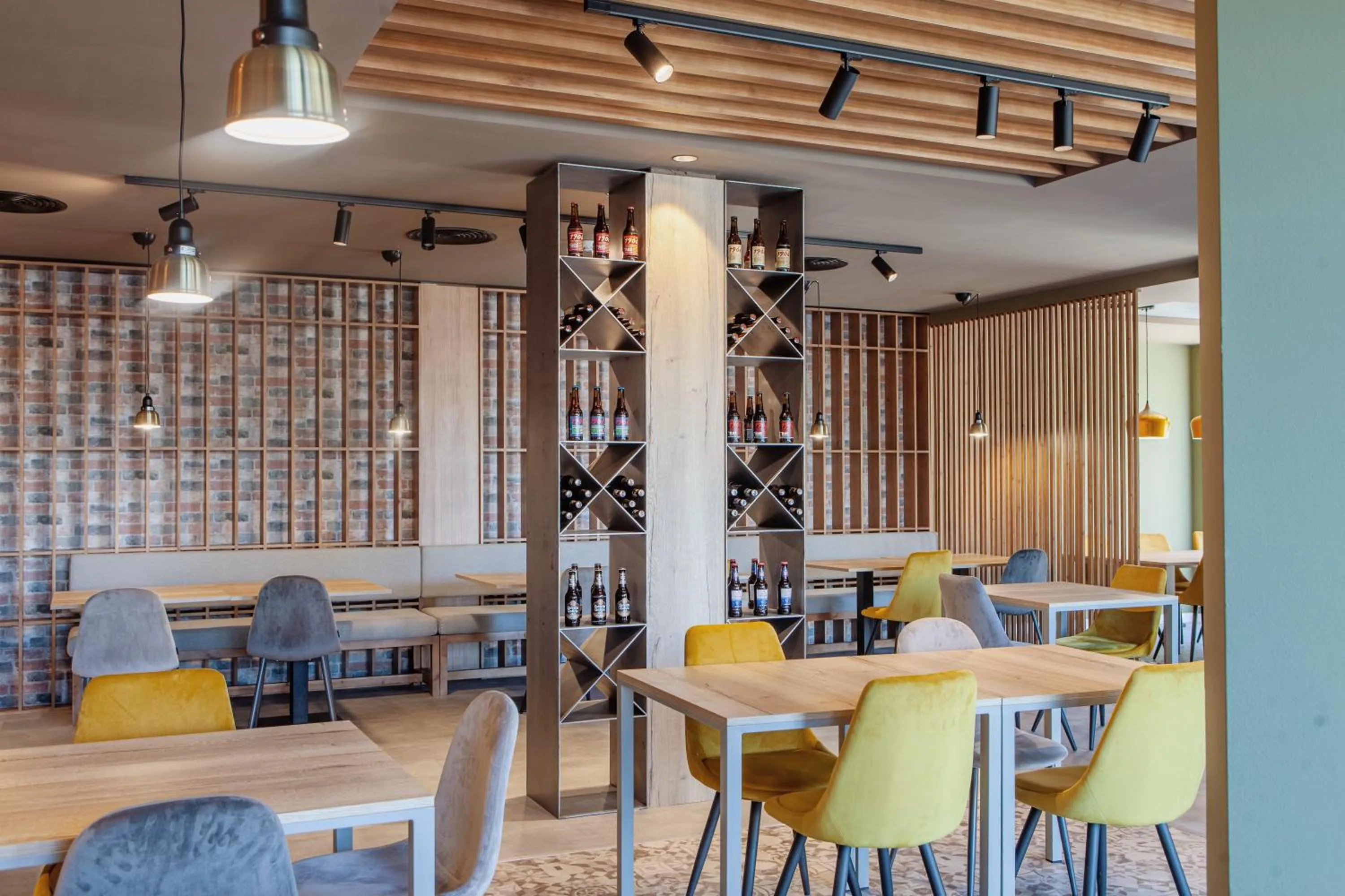 Restaurant/places to eat in Plaza Alaquas