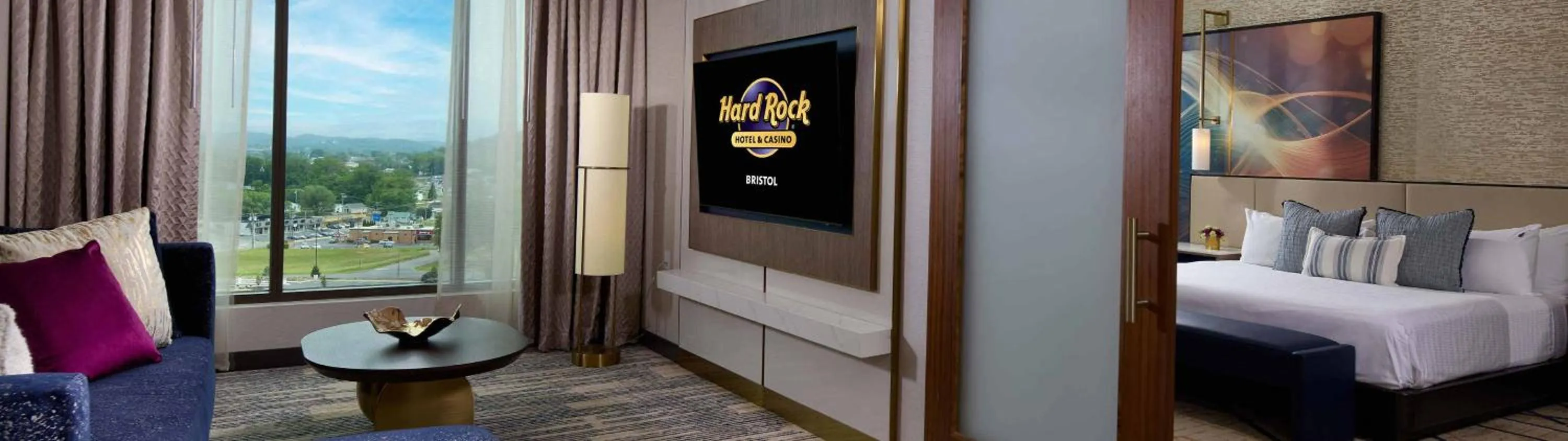 View (from property/room), Bed in Hard Rock Hotel & Casino Bristol