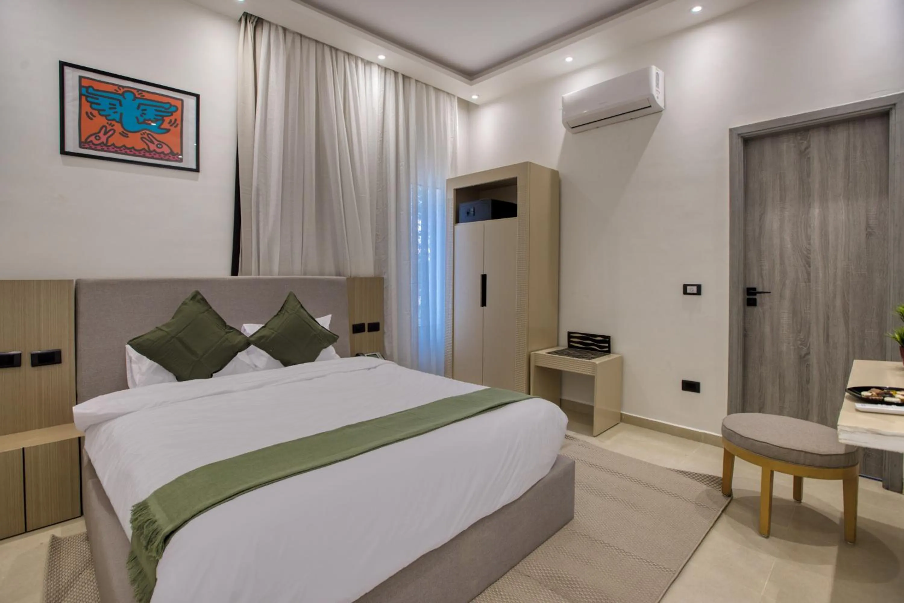 Bed in Seven Stays Zayed