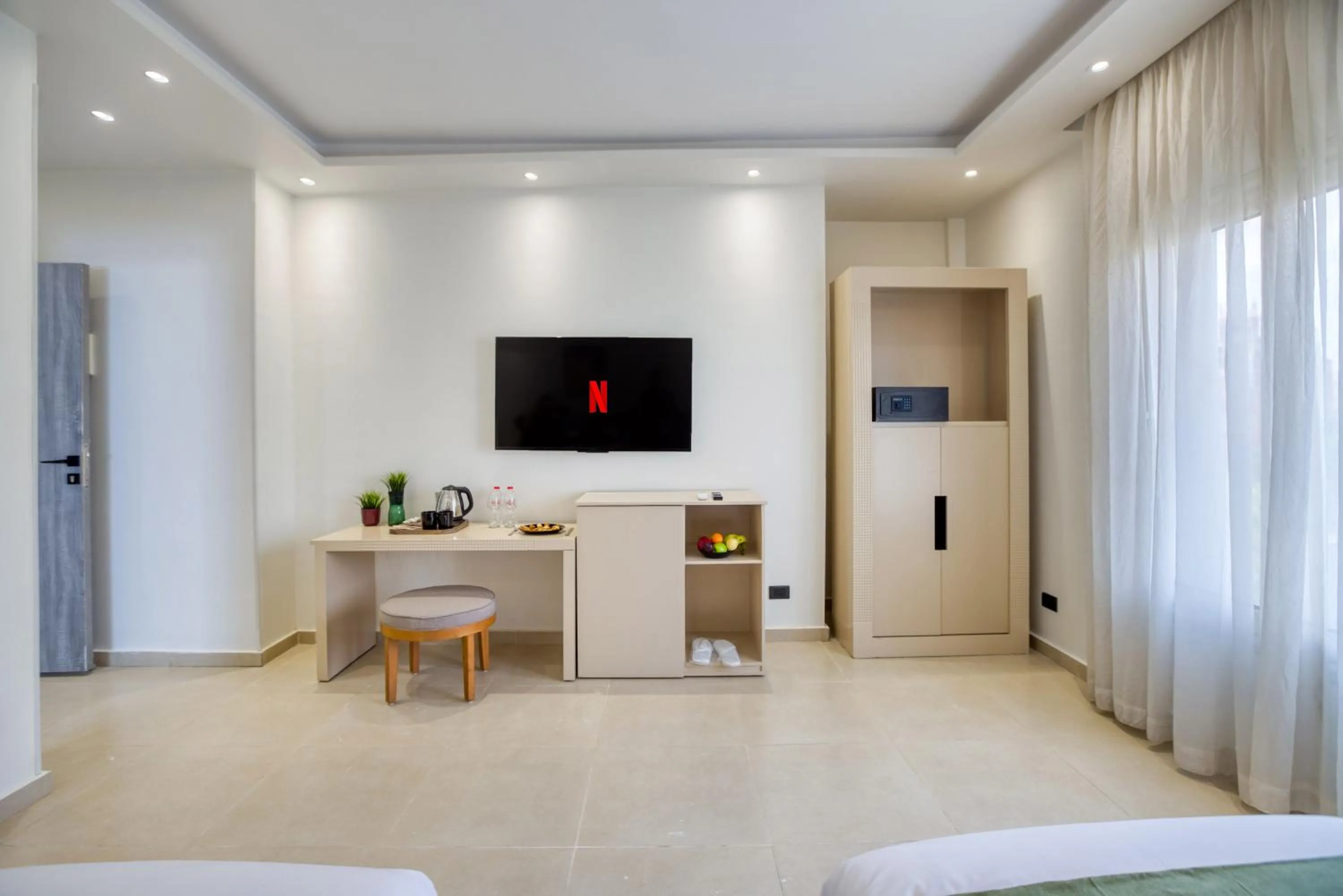 TV and multimedia in Seven Stays Zayed