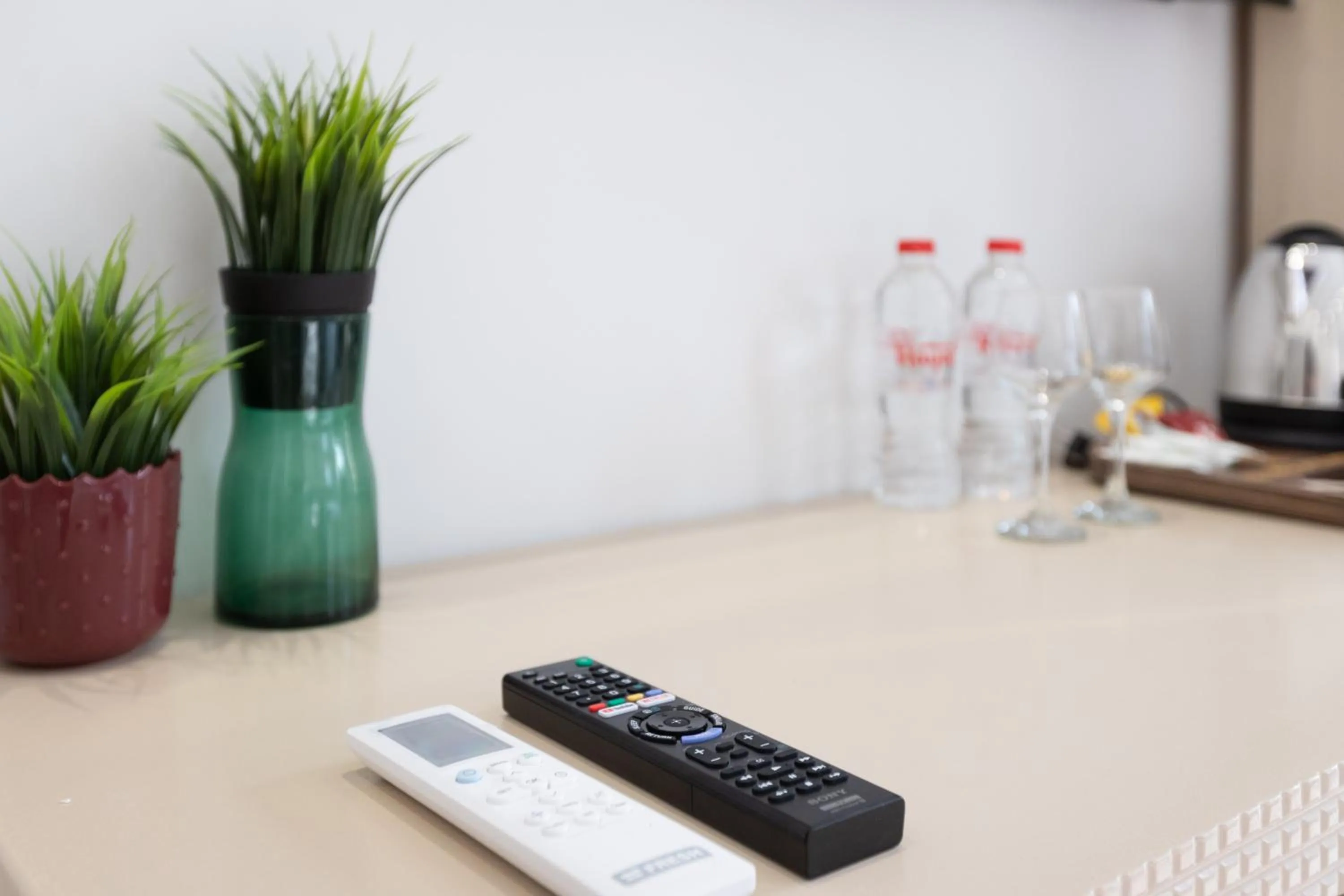 TV and multimedia in Seven Stays Zayed