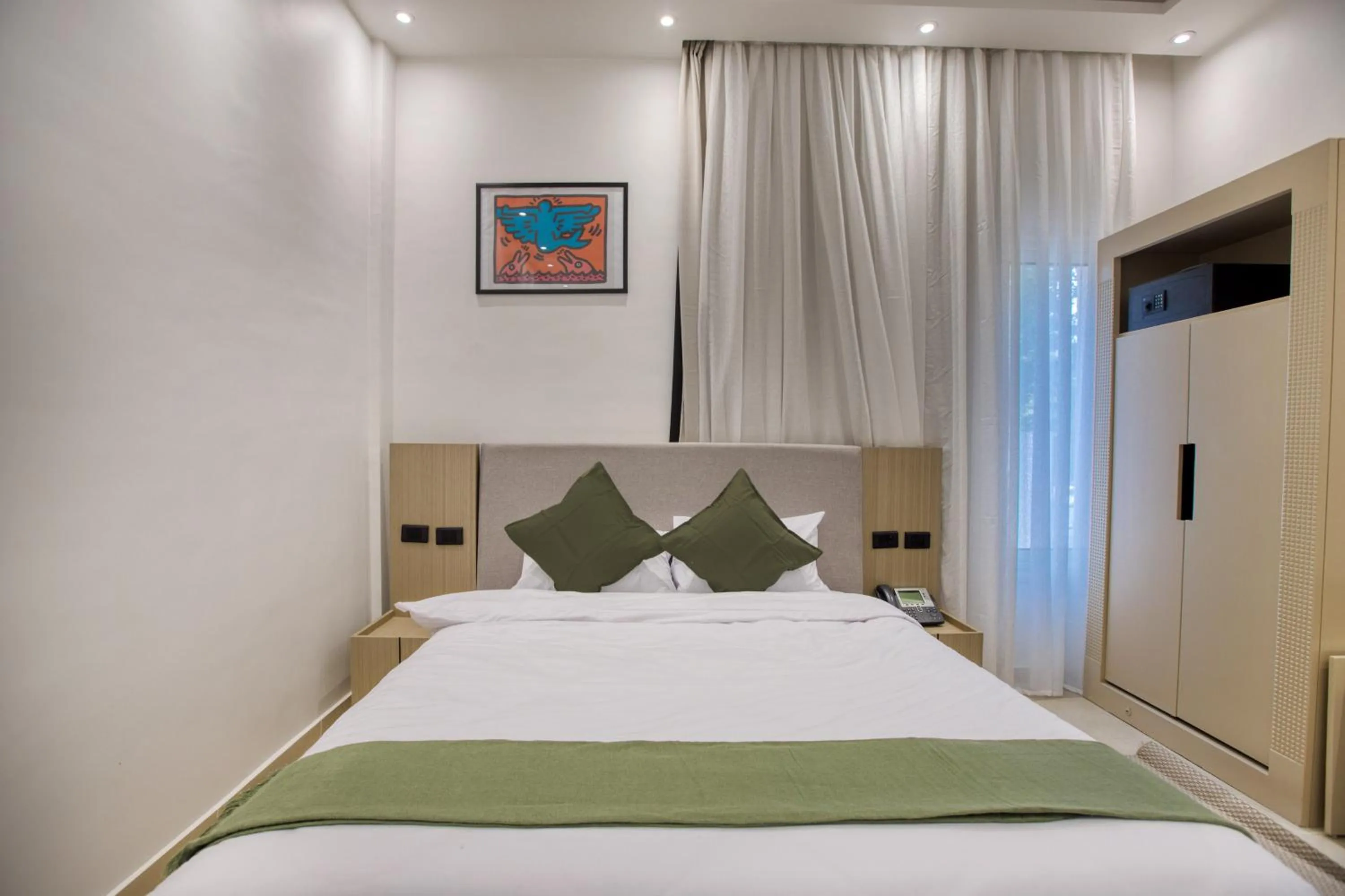 Bed in Seven Stays Zayed