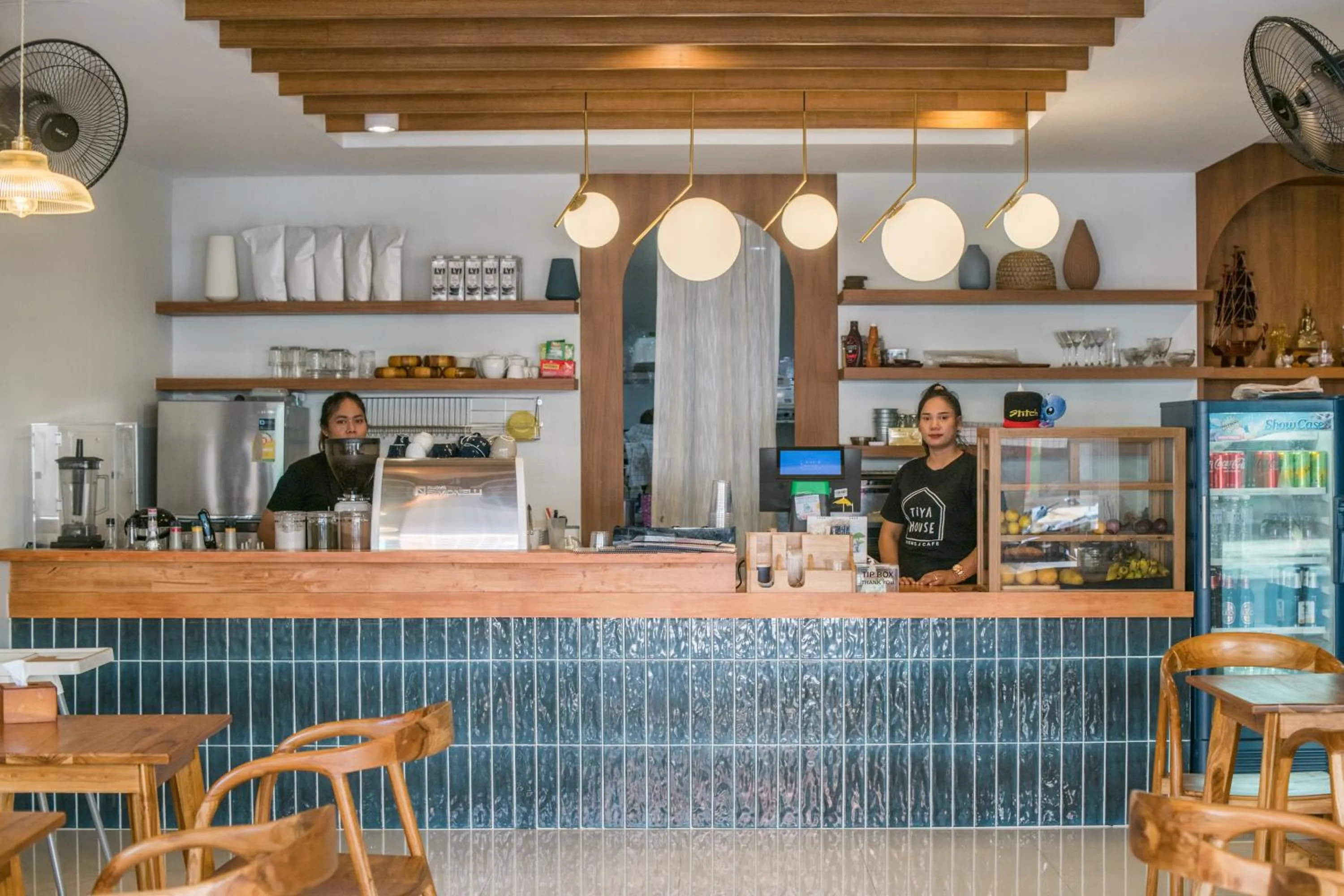 Restaurant/places to eat in Tiya House Rooms & Cafe