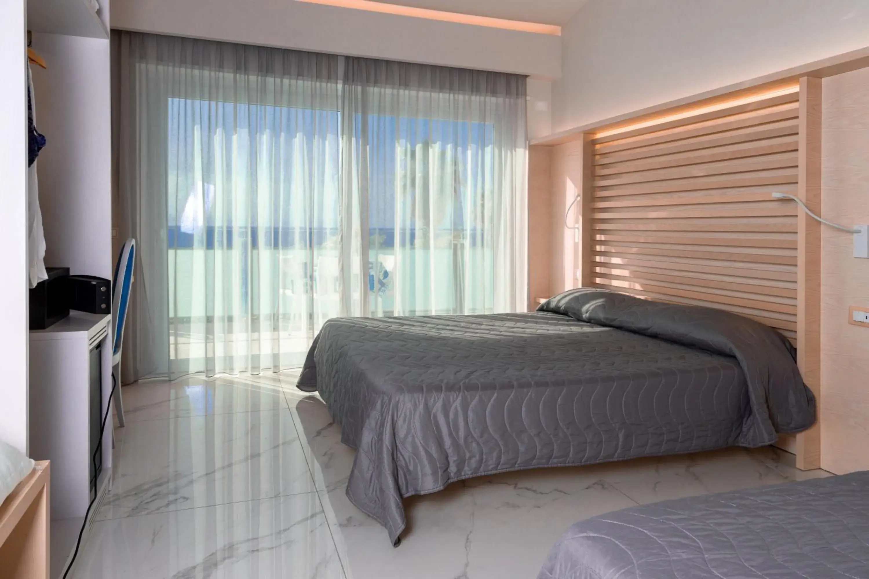 Deluxe Triple Room in Hotel Villaggio Stromboli Deluxe Triple Room in Hotel Villaggio Stromboli