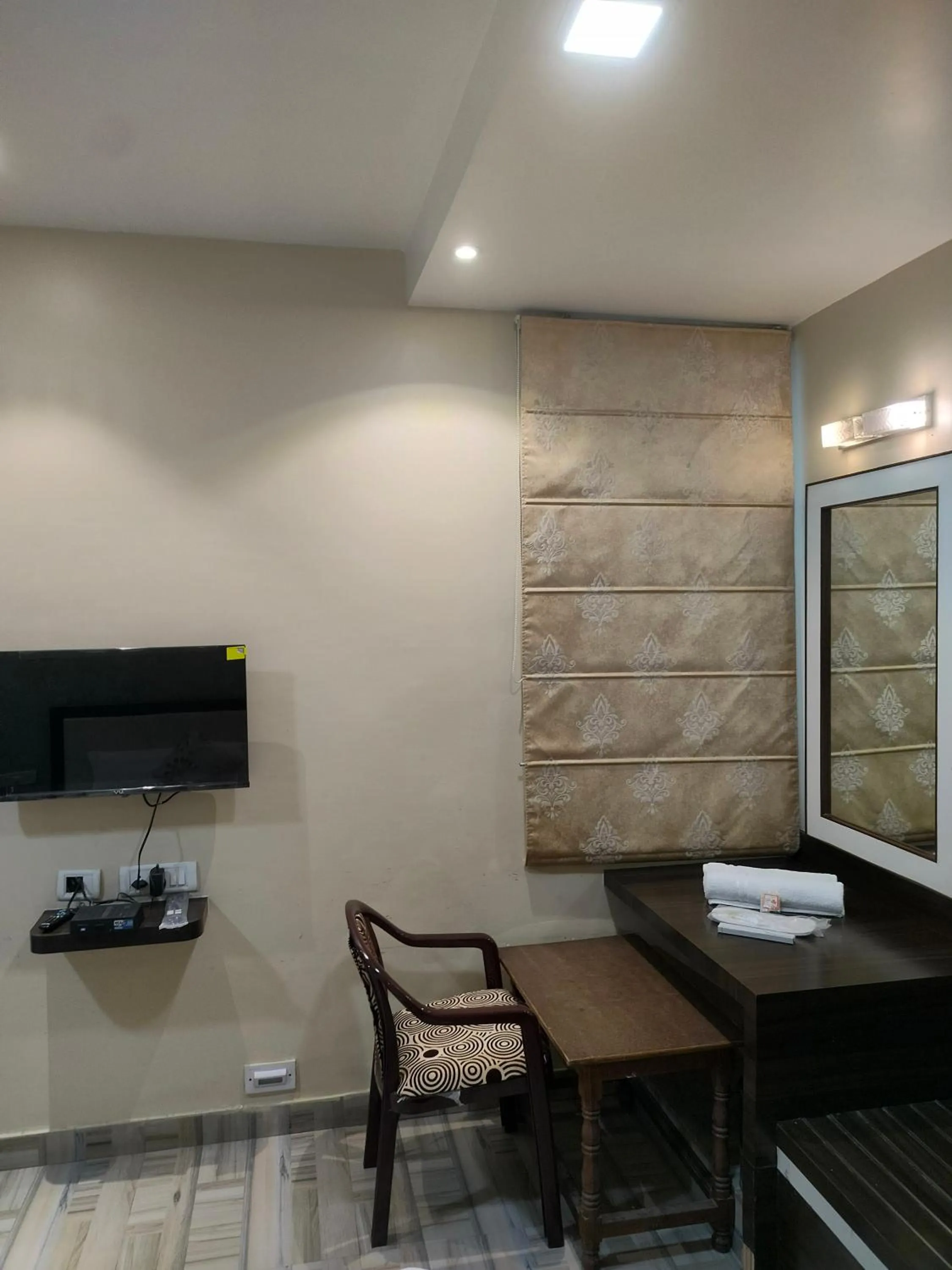 TV and multimedia in Royal Guest House