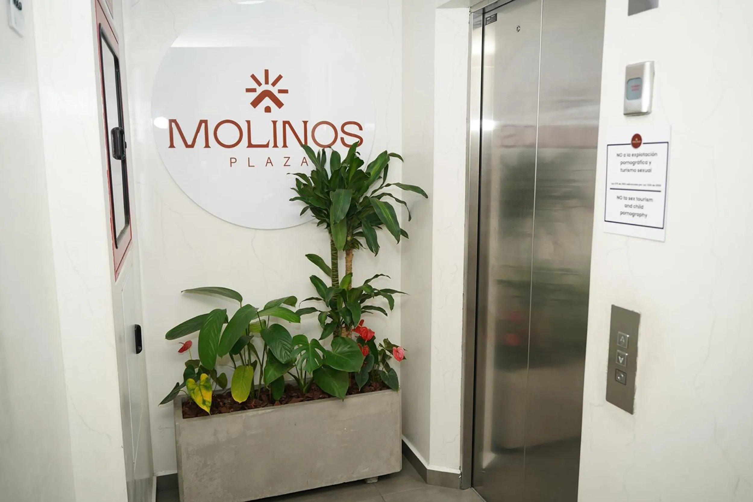 Property building in Hotel Molinos Plaza