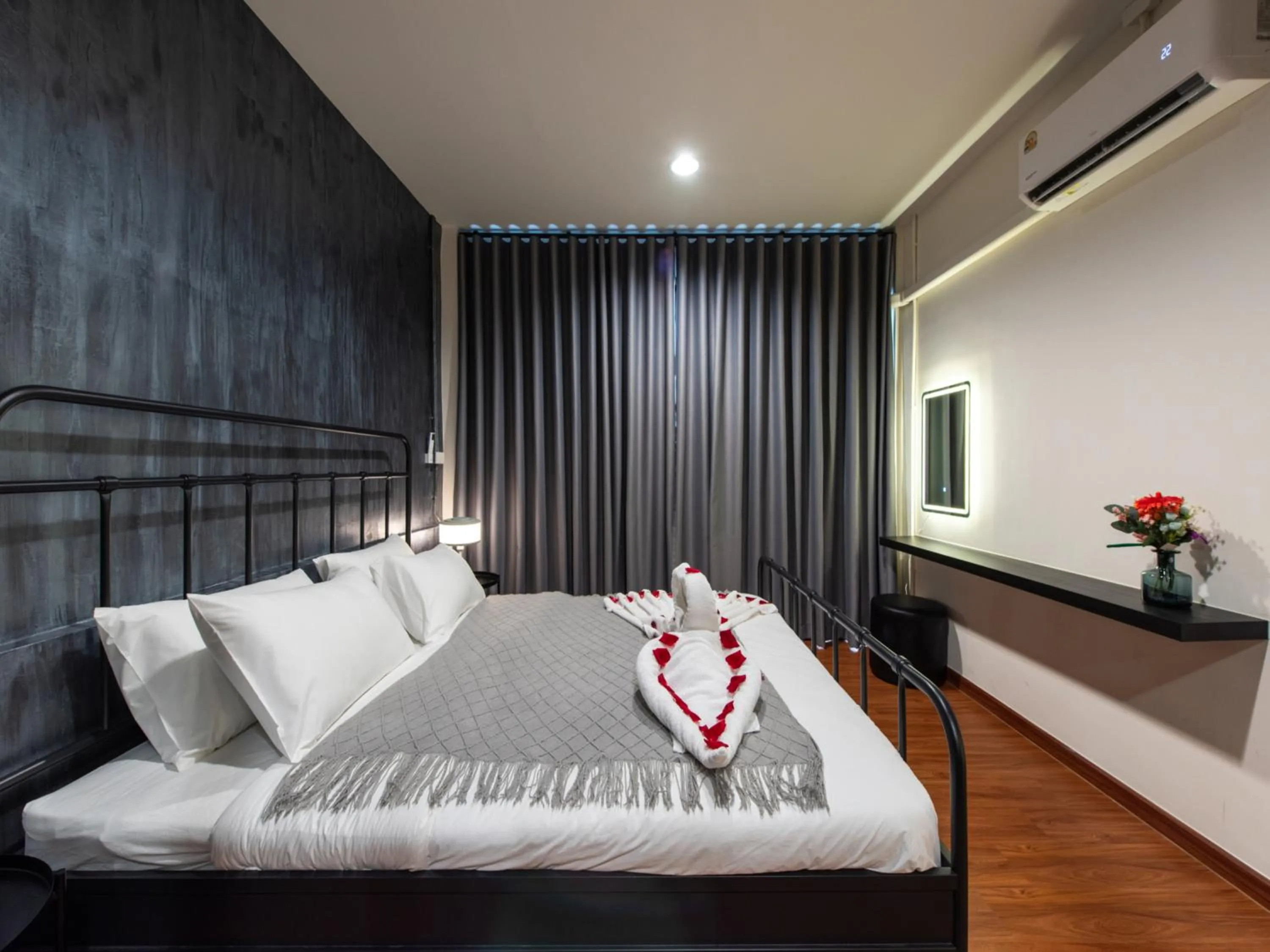 Bed in The City Yaowarat Hotel