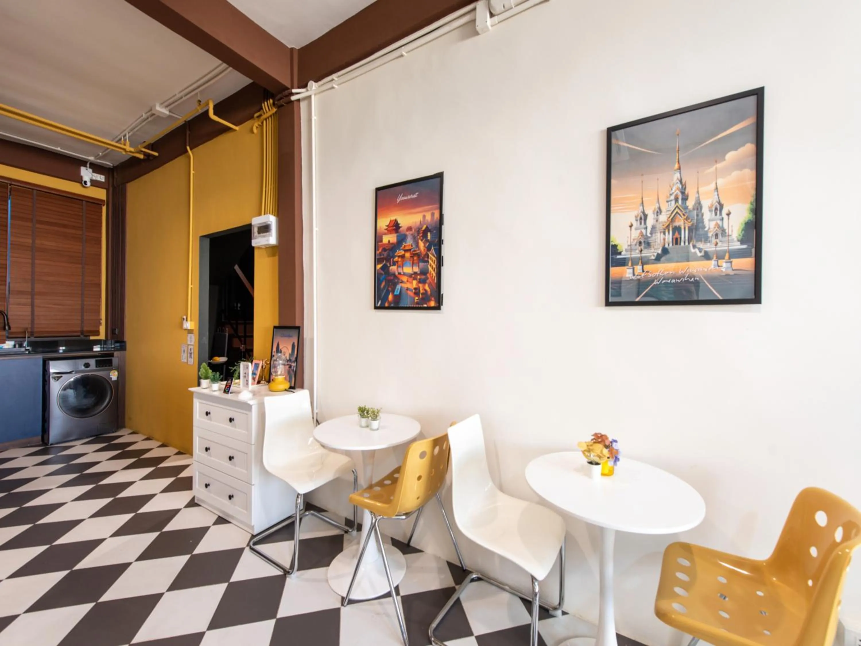 Seating area in The City Yaowarat Hotel