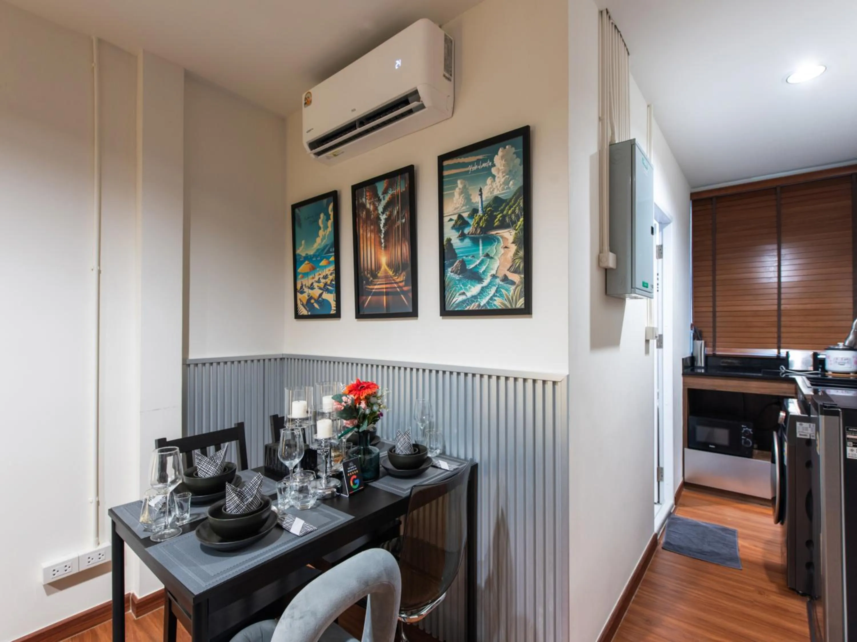 Dining area in The City Yaowarat Hotel