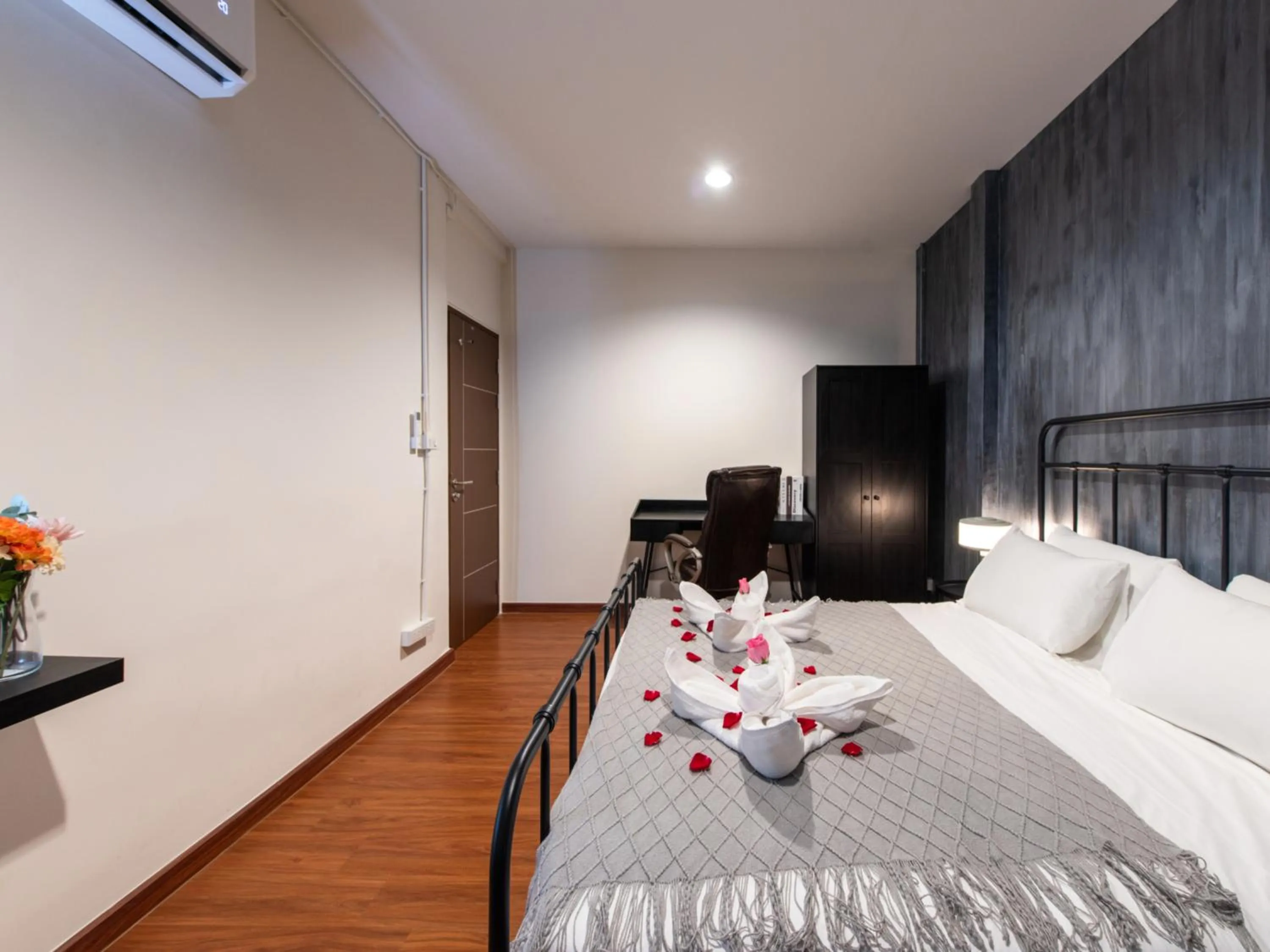 Bed in The City Yaowarat Hotel