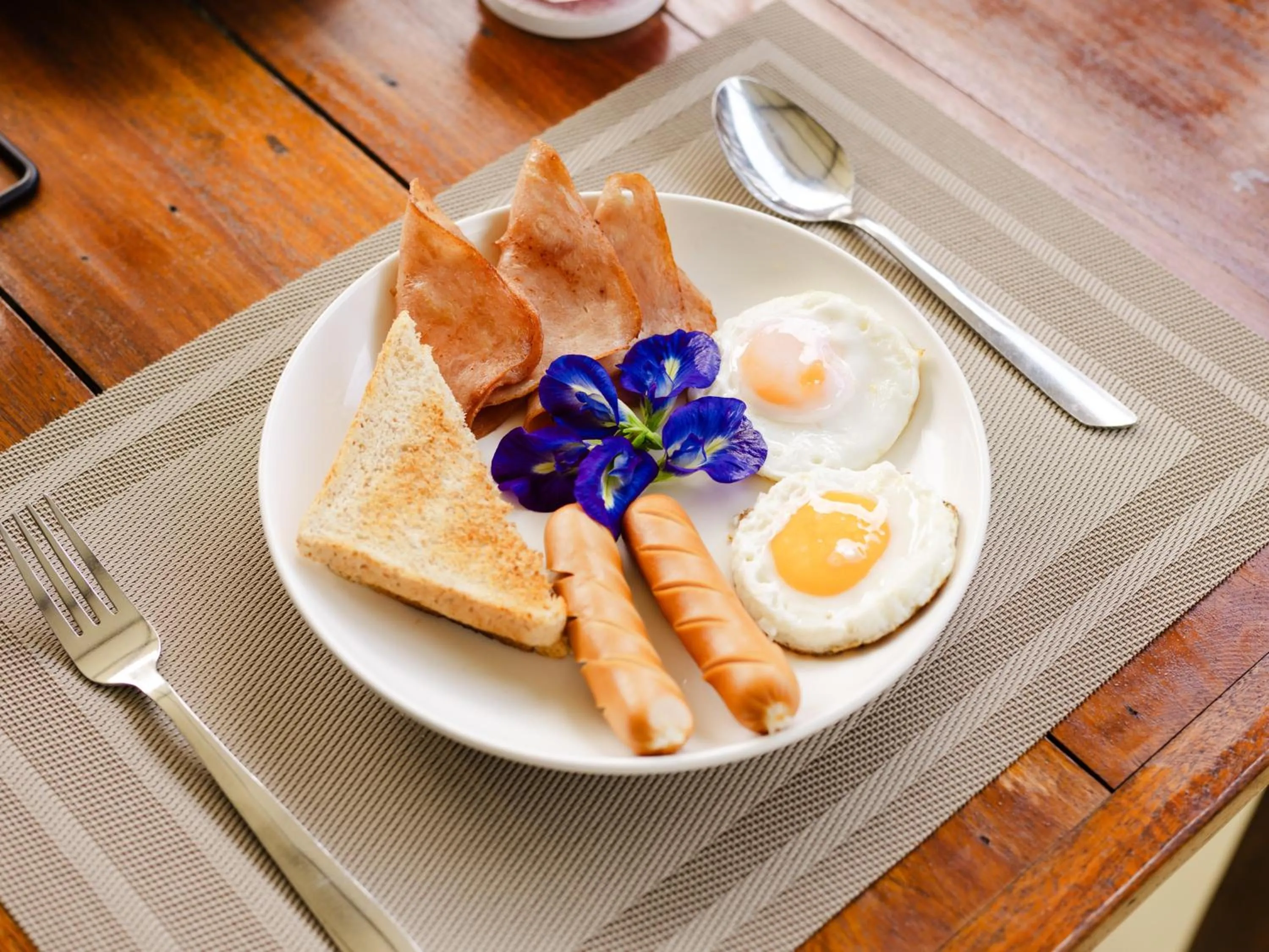 Breakfast in The City Yaowarat Hotel