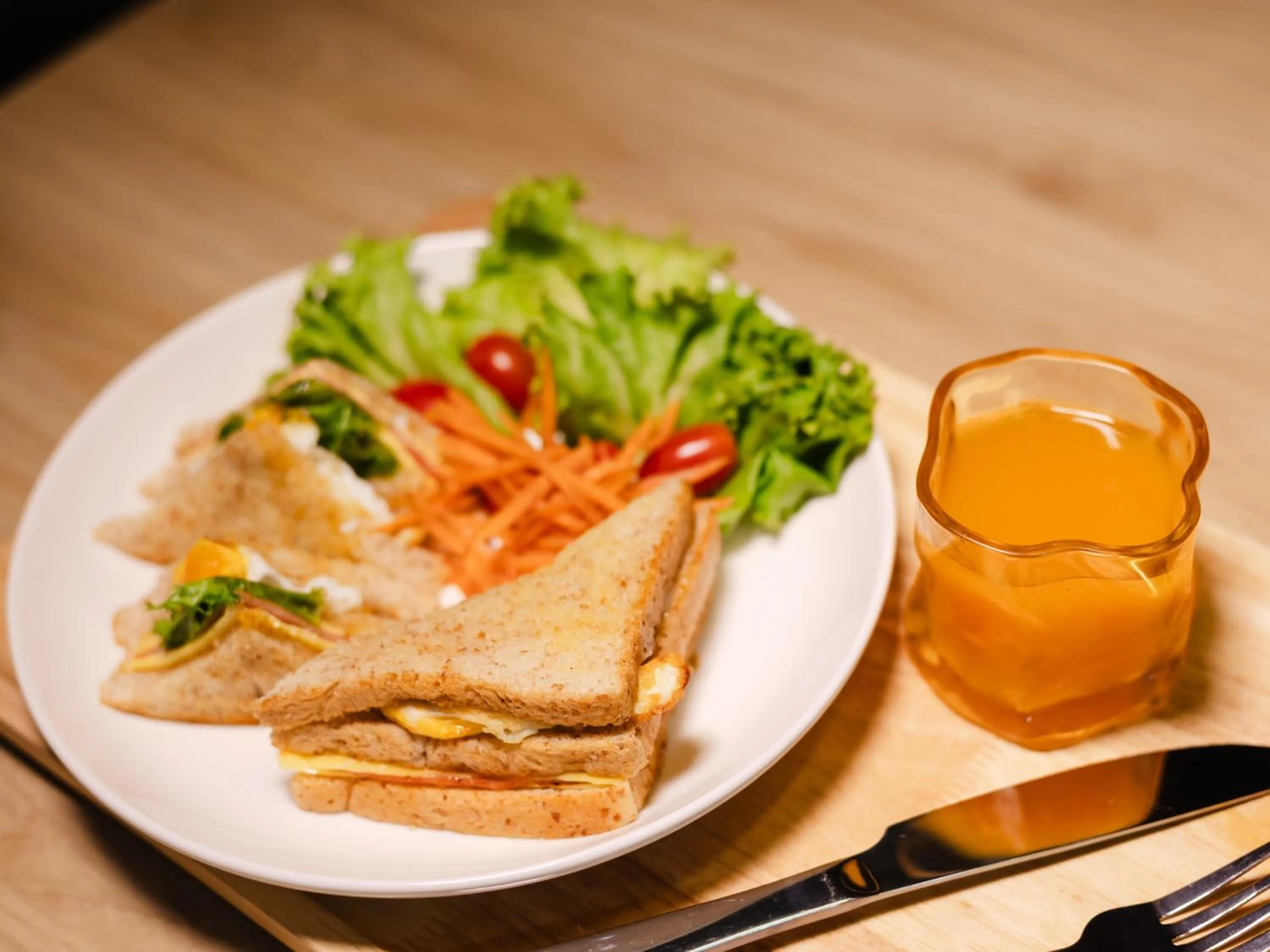 Breakfast in The City Yaowarat Hotel