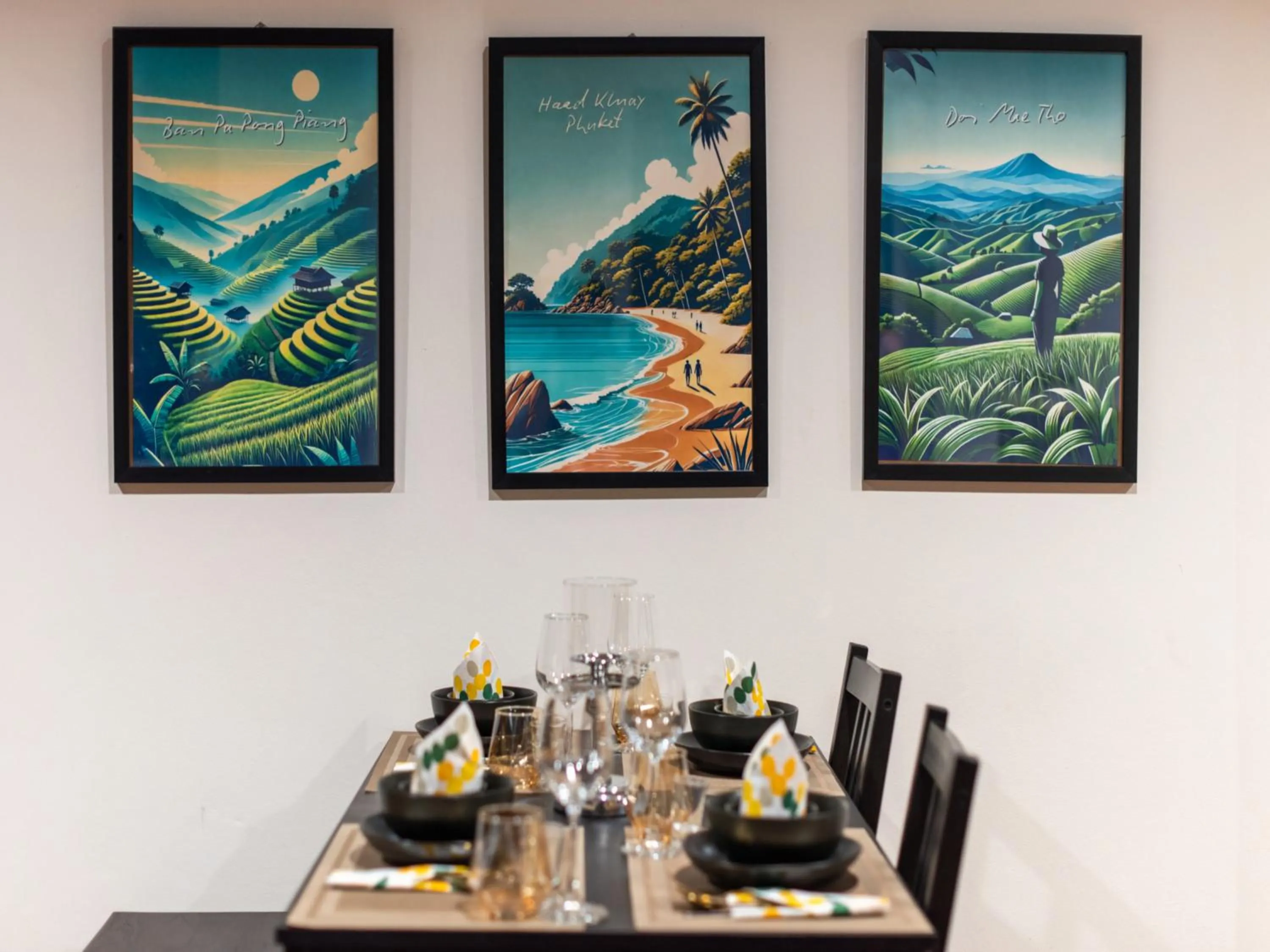 Dining area in The City Yaowarat Hotel