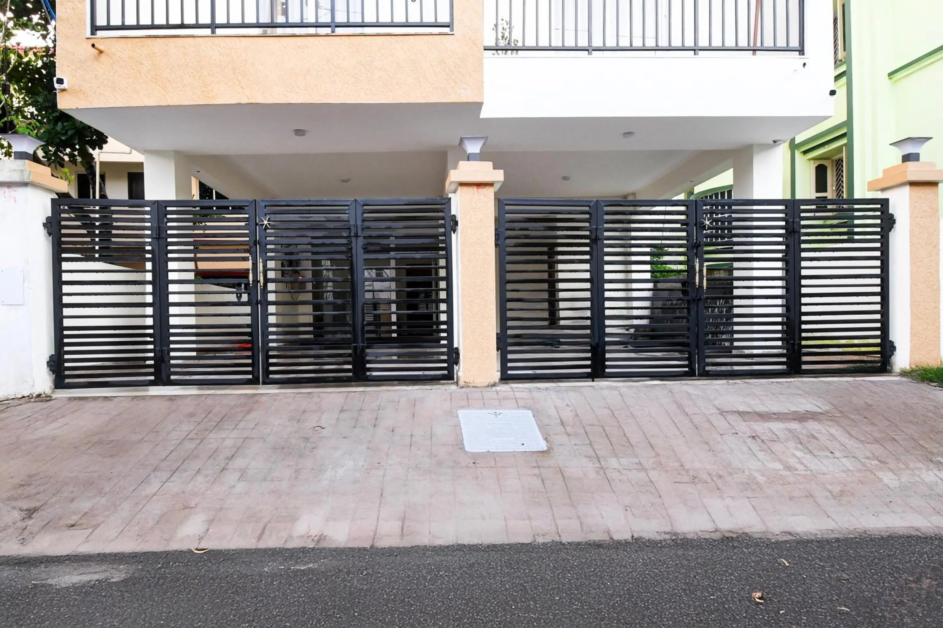 Facade/entrance in Super Hotel O GAJAPATI PREMIUM