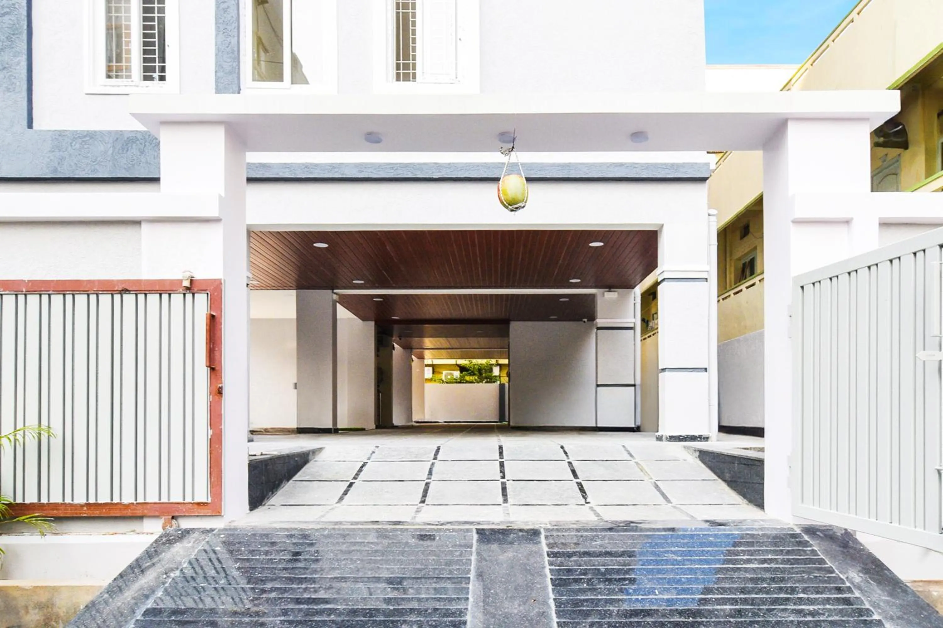 Facade/entrance in Hotel O Tripura Grand (Near Nexus Mall)