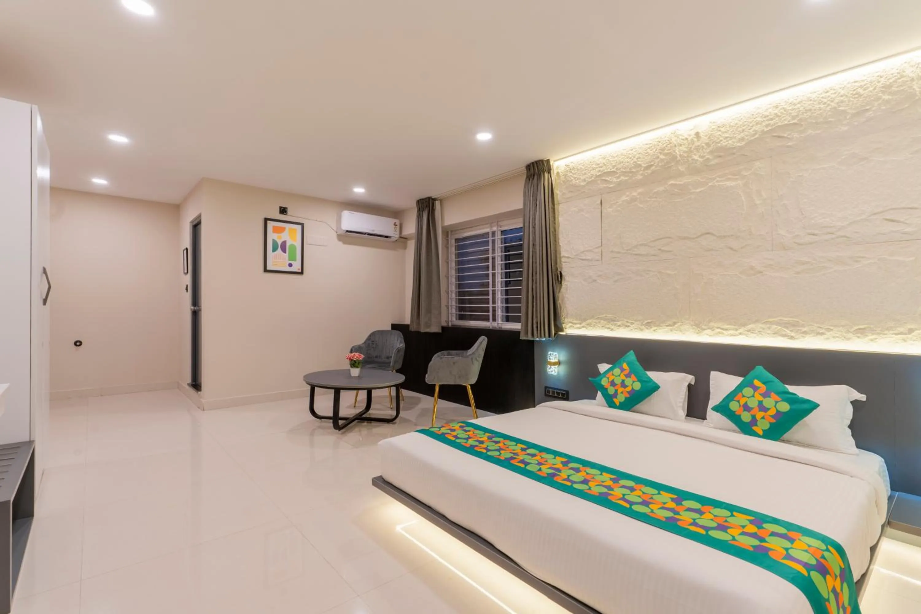 Bedroom, Bed in Treebo Sanmaya Retreat, 15 Mins From Mysore Palace