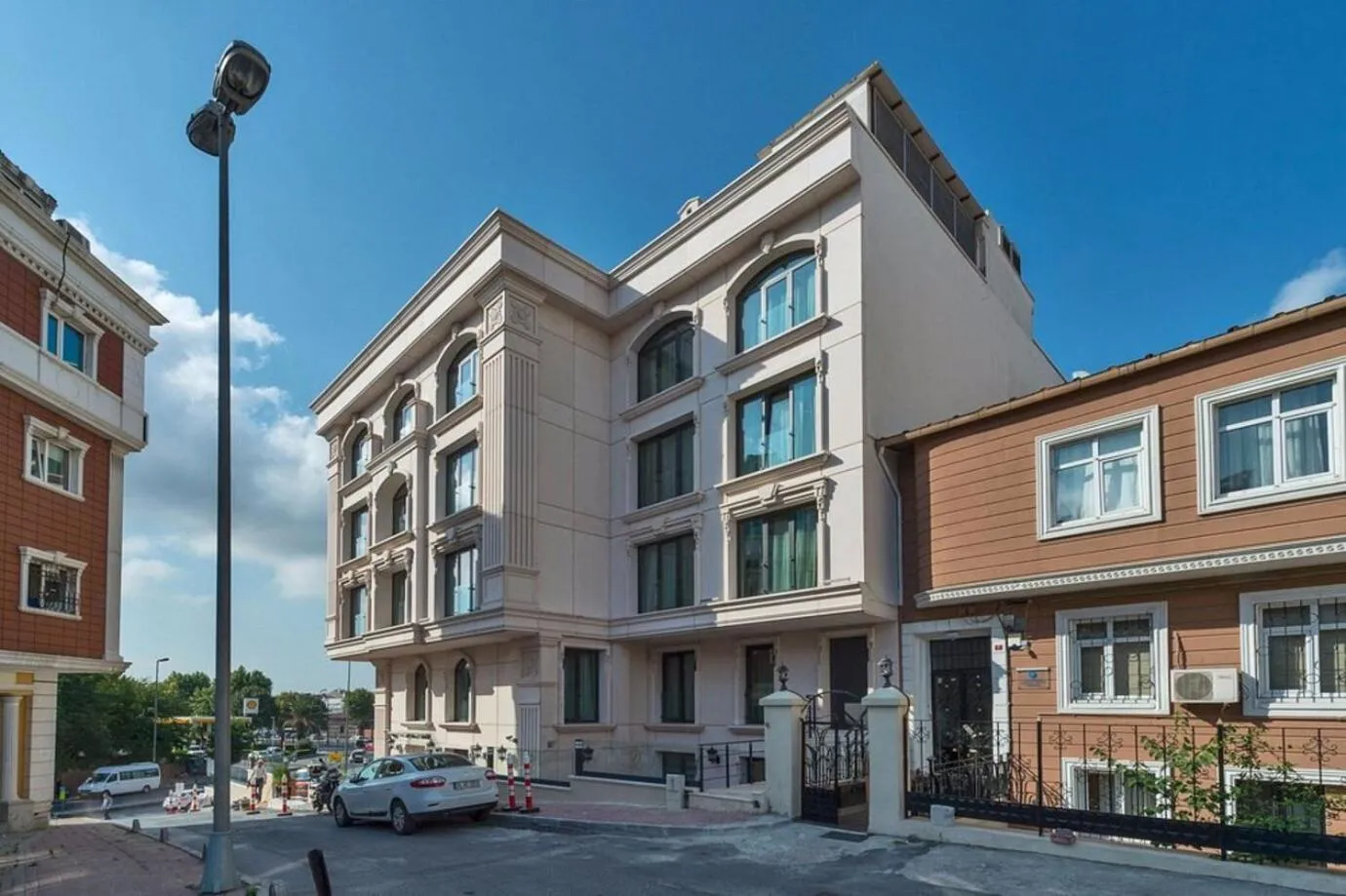 Property building in Hanna Hotel