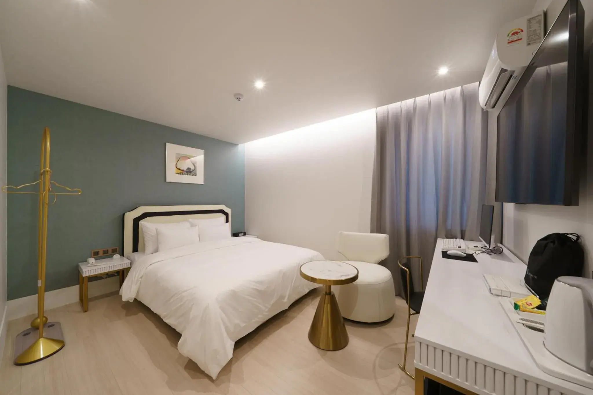 Standard King Room in Busan H Avenue Jeonggwan Branch Standard King Room in Busan H Avenue Jeonggwan Branch